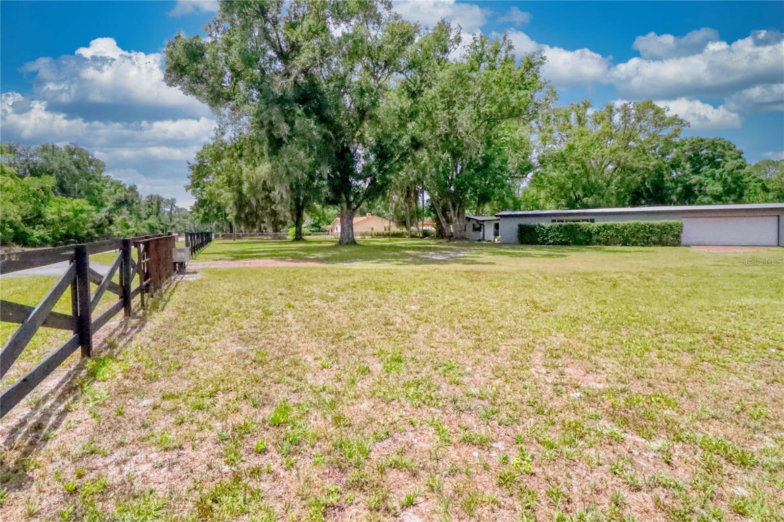 5205 FIVE ACRE RD, PLANT CITY, FL, 33565