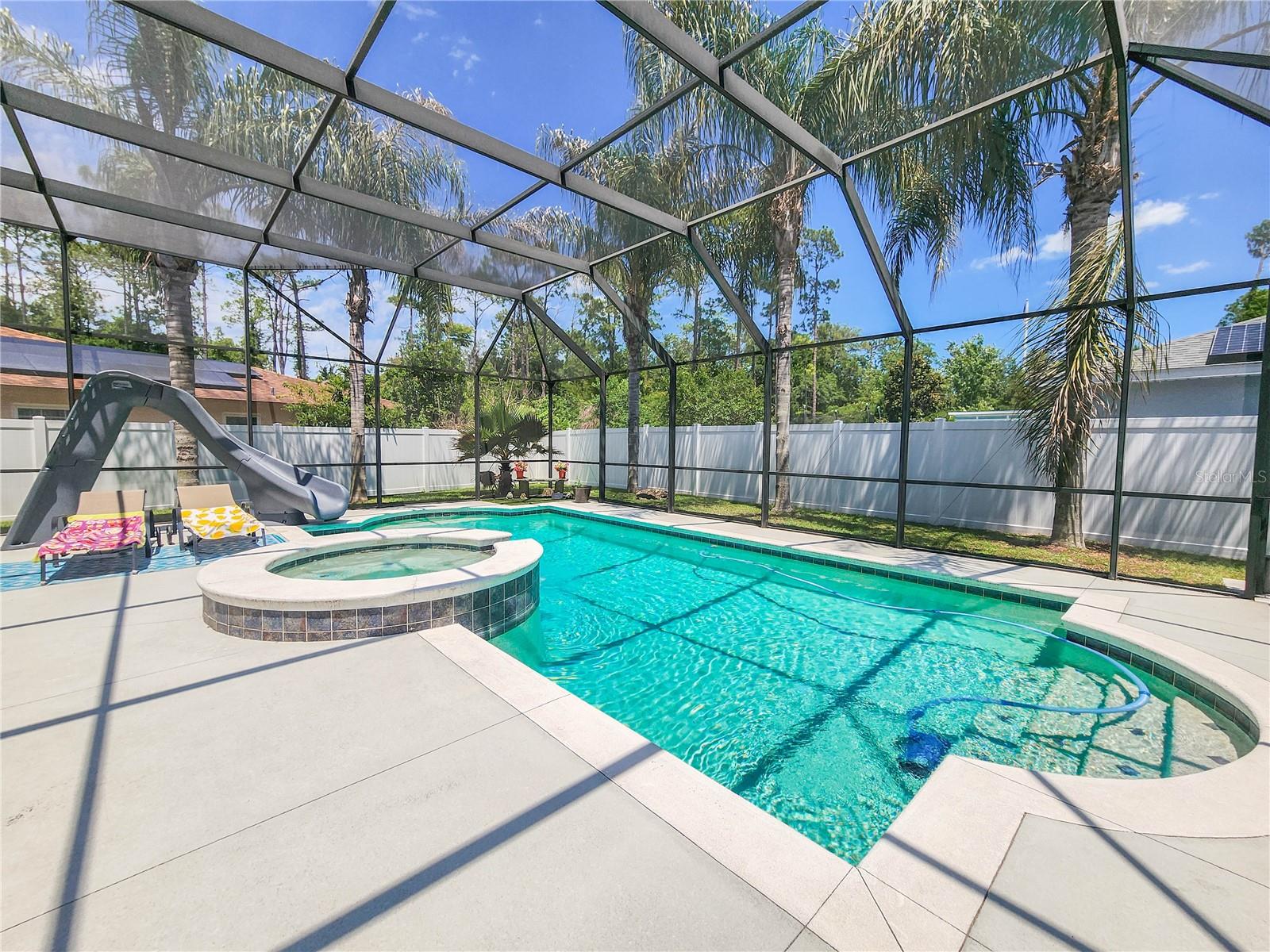 102 BOULDER ROCK DR, PALM COAST, FL, 32137