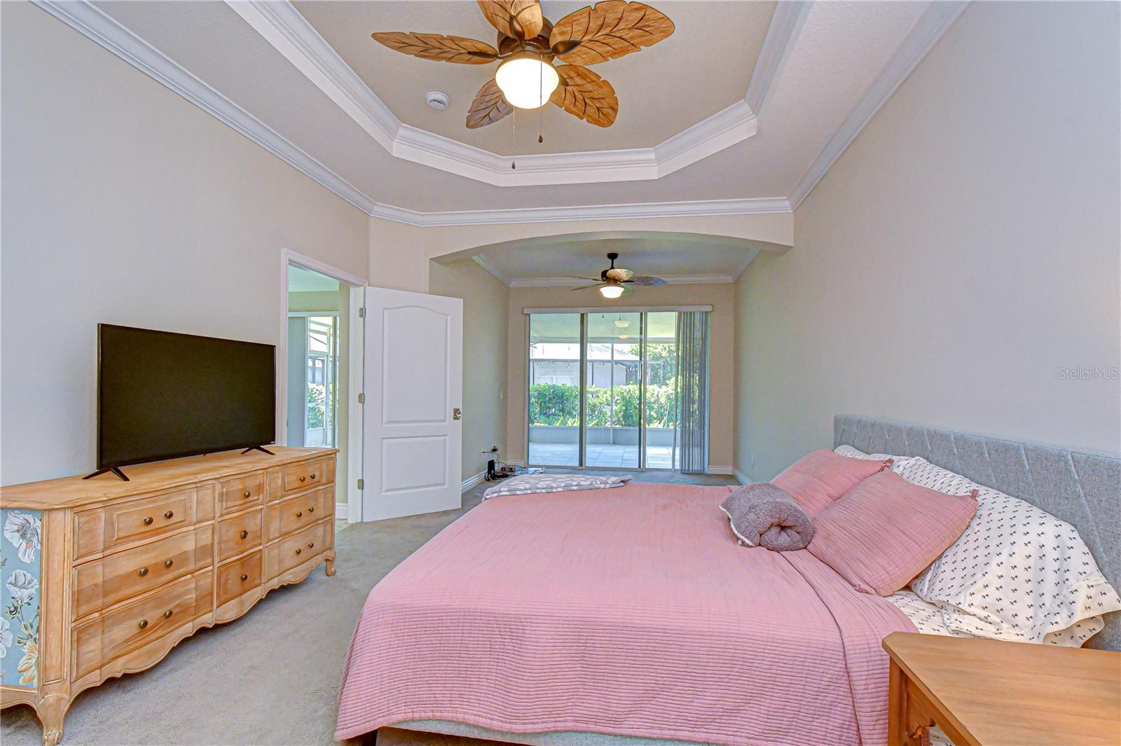 6069 SANDHILL RIDGE DR, LITHIA, FL, 33547