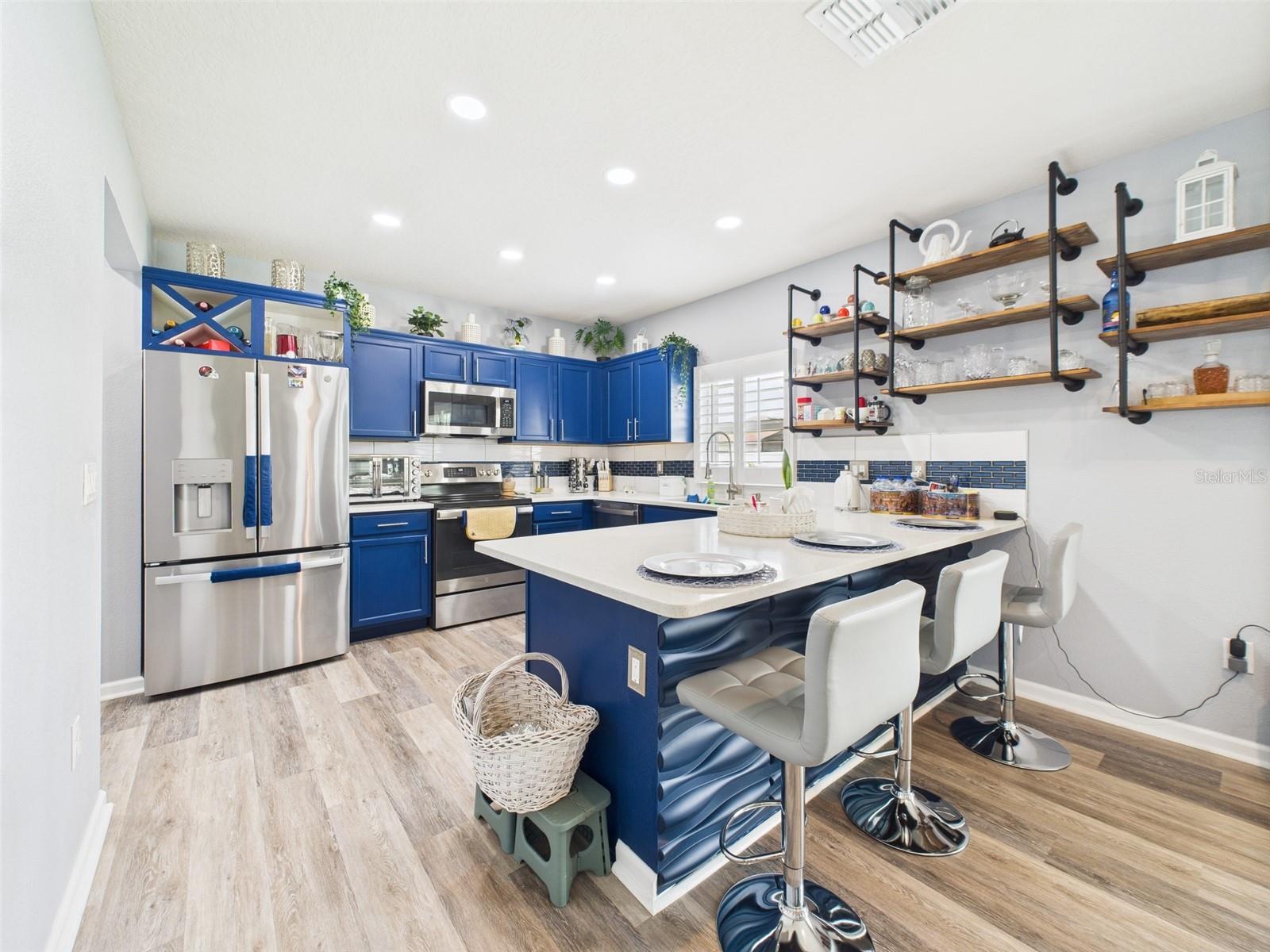 567 EAGLE LANDING BLVD, WINTER HAVEN, FL, 33880