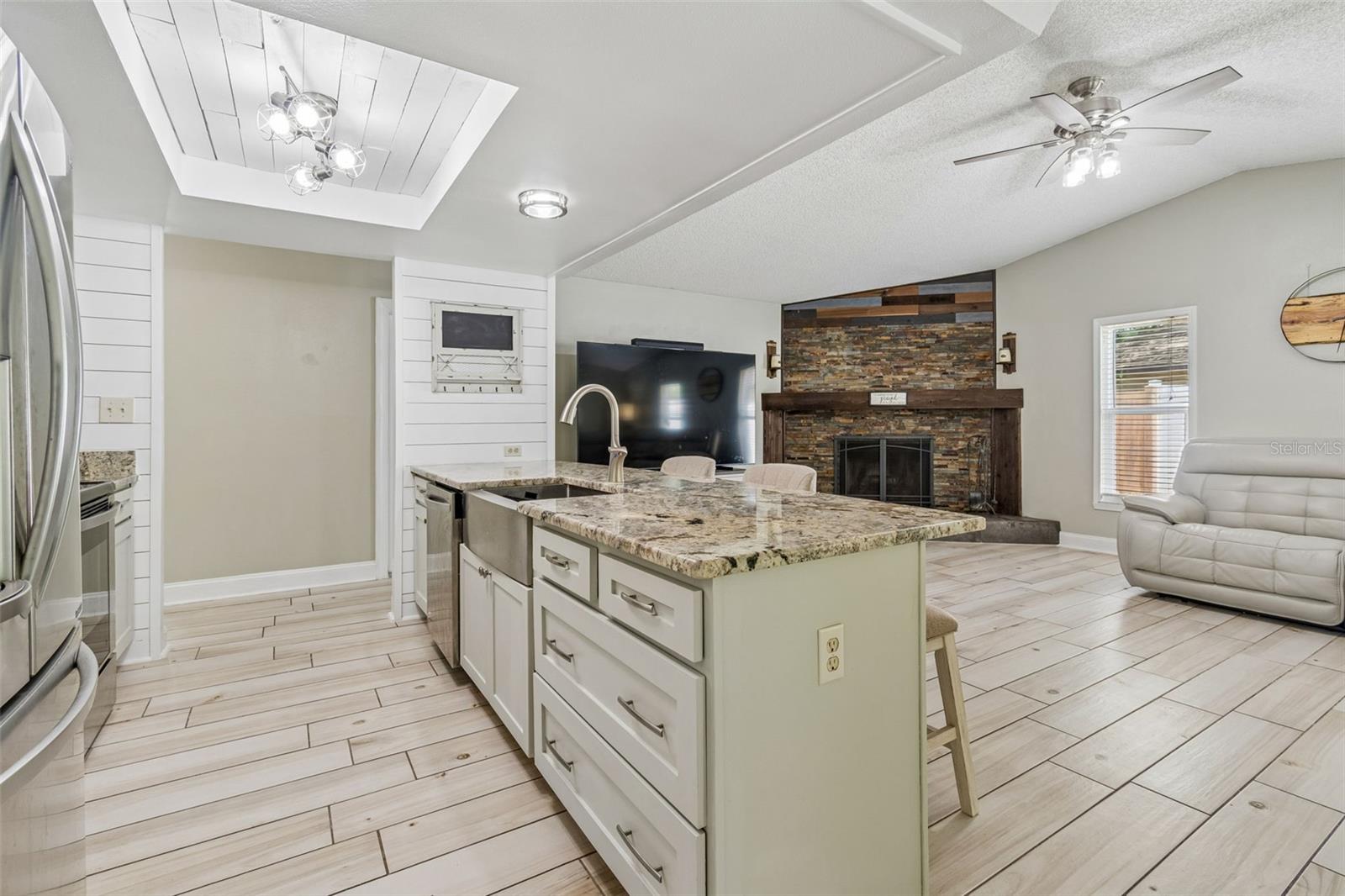 4706 WANDERING WAY, TAMPA, FL, 33624