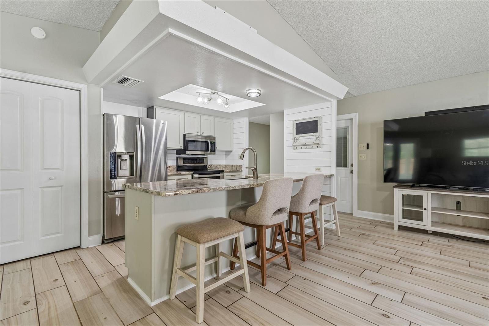 4706 WANDERING WAY, TAMPA, FL, 33624