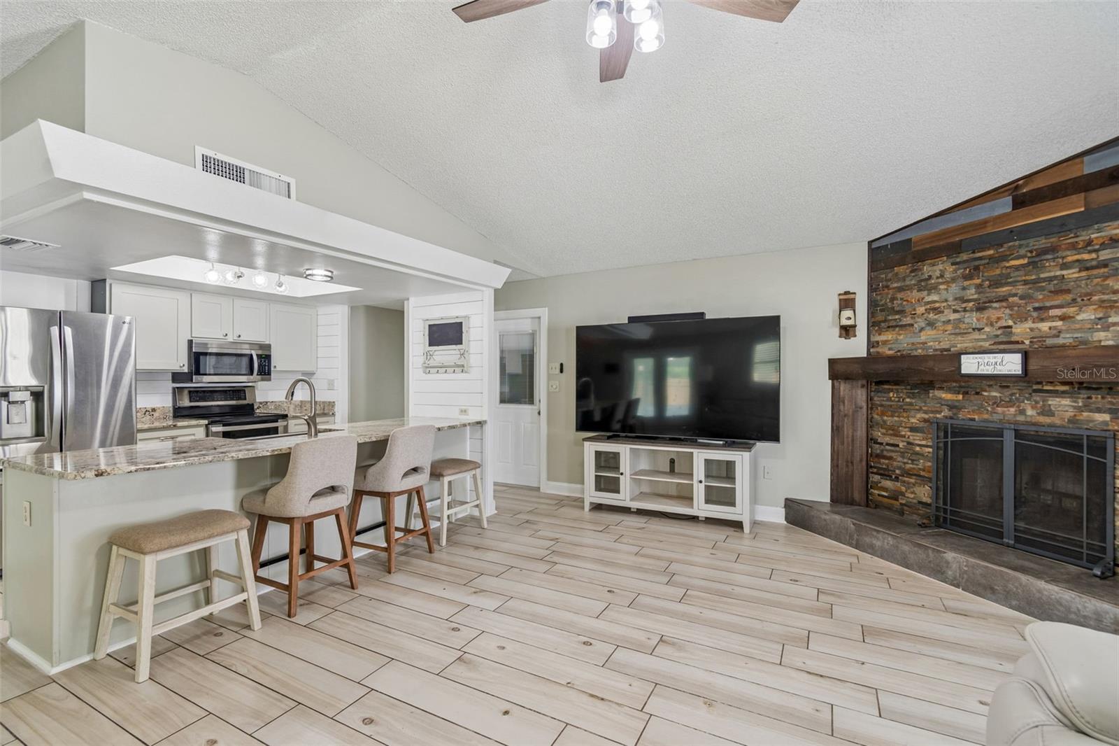 4706 WANDERING WAY, TAMPA, FL, 33624