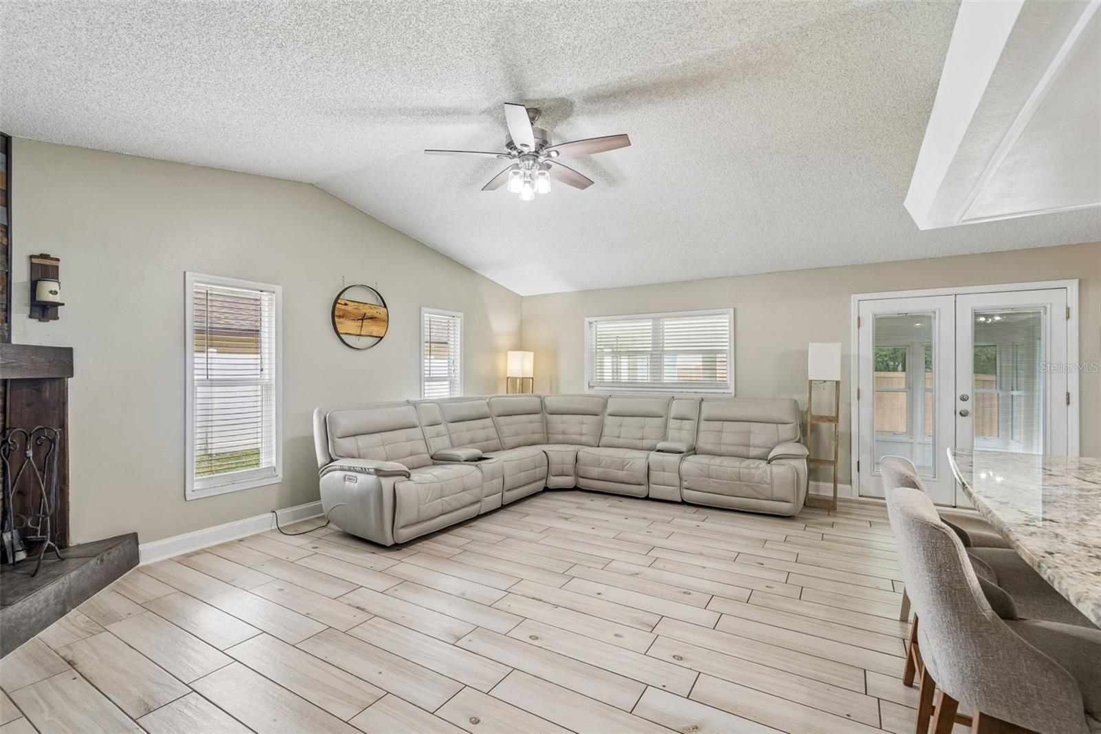 4706 WANDERING WAY, TAMPA, FL, 33624