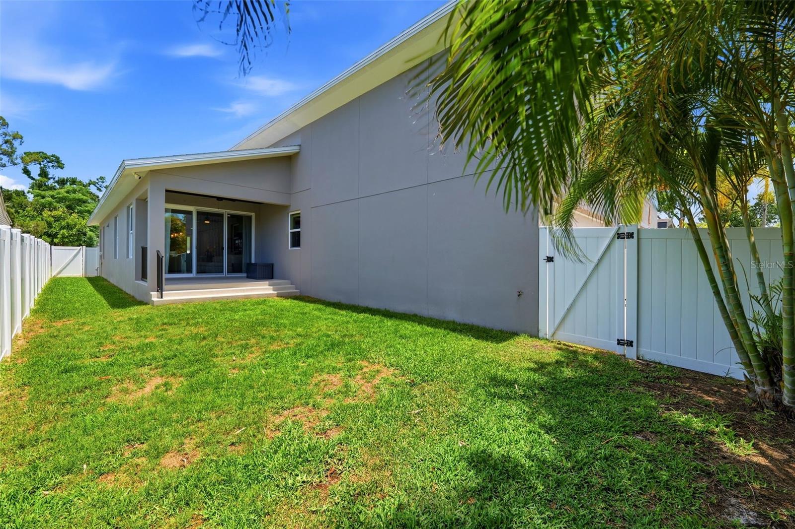 5160 DARTMOUTH AVE N, ST PETERSBURG, FL, 33710