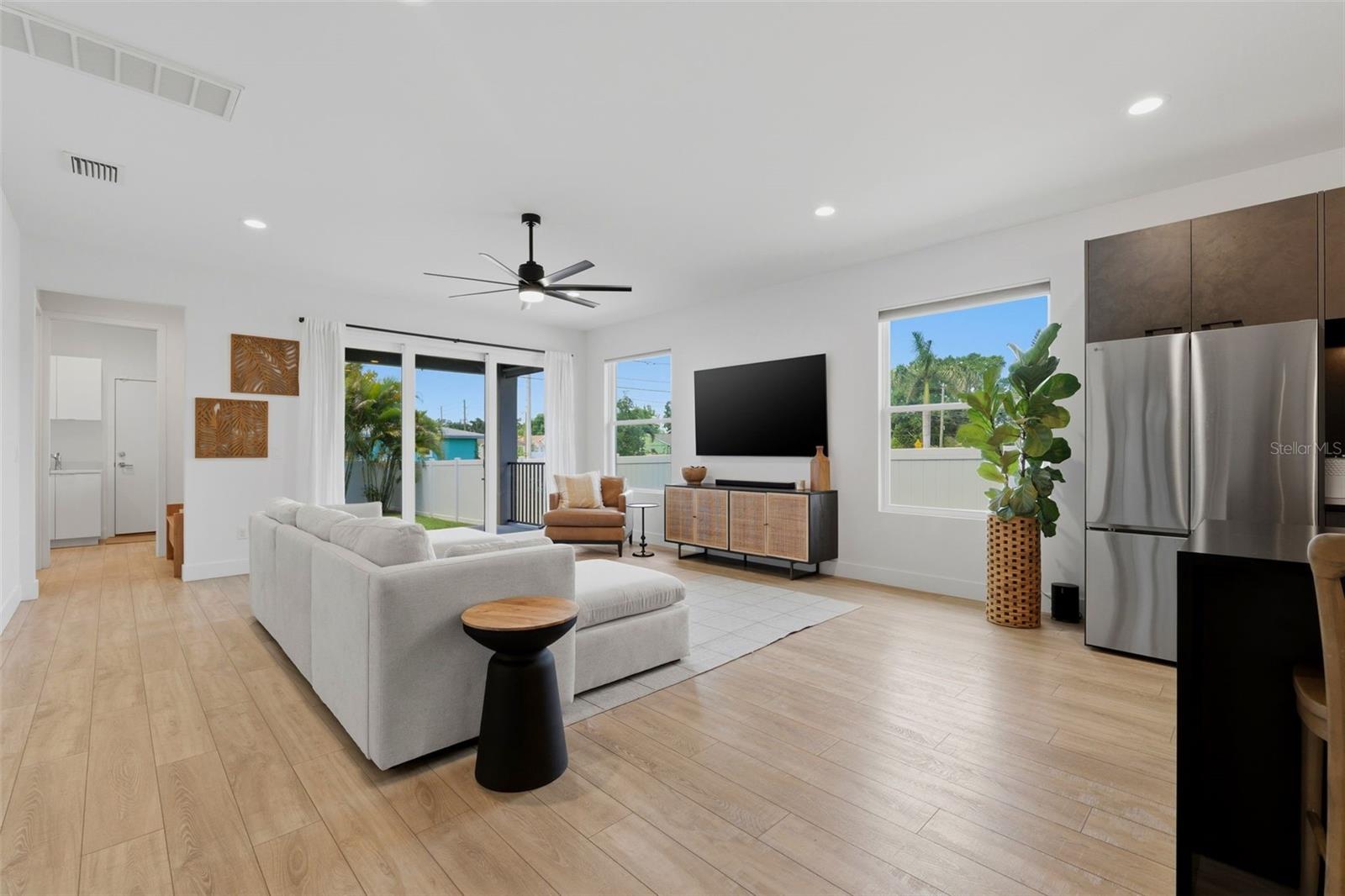 5160 DARTMOUTH AVE N, ST PETERSBURG, FL, 33710