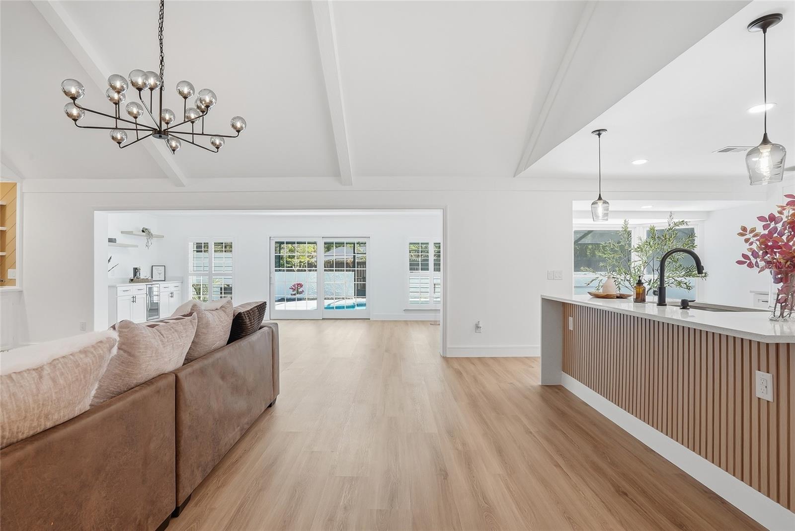 2540 LAURELWOOD LN, VALRICO, FL, 33596