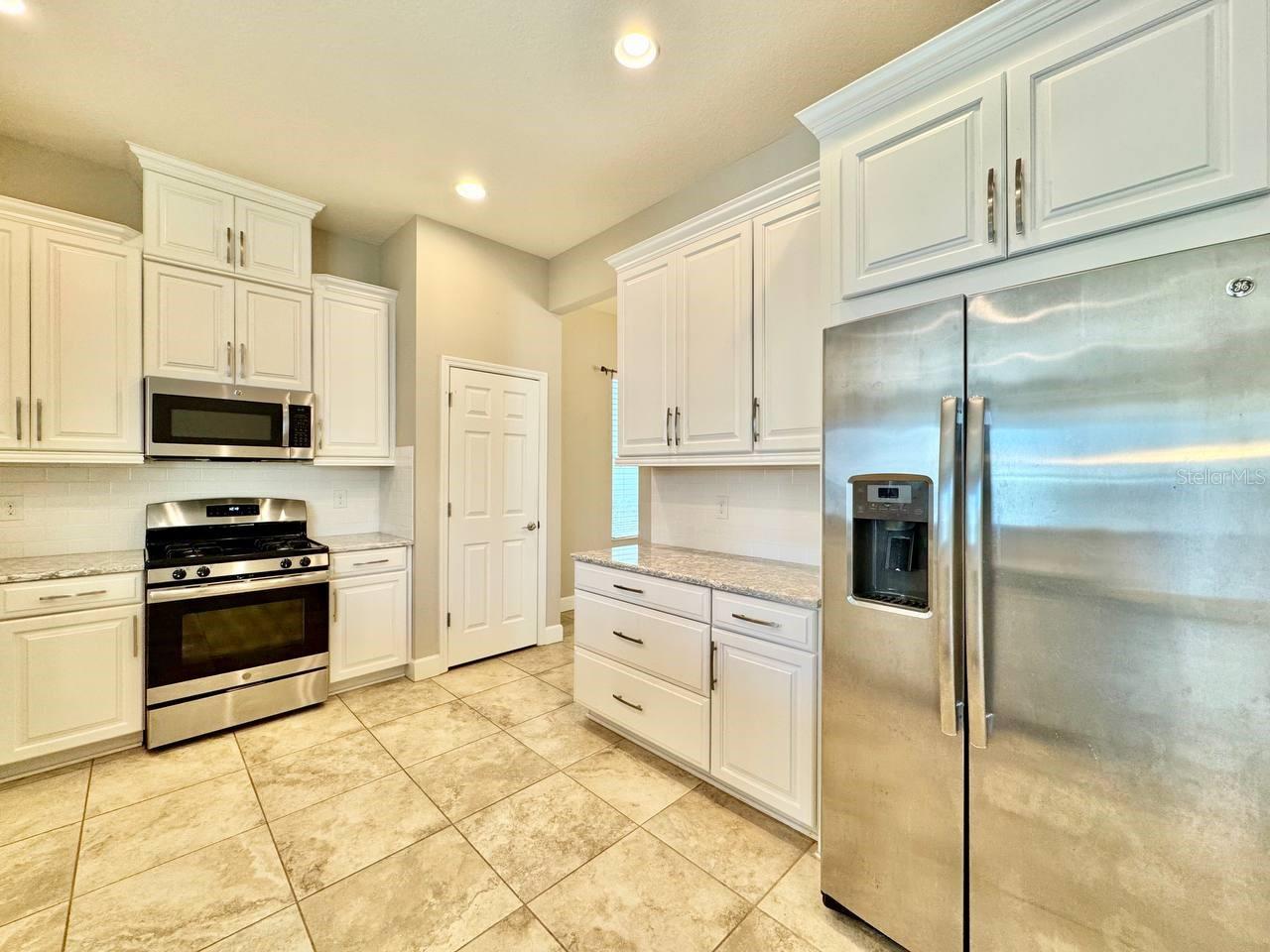 11127 WINTHROP LAKE DR, RIVERVIEW, FL, 33578
