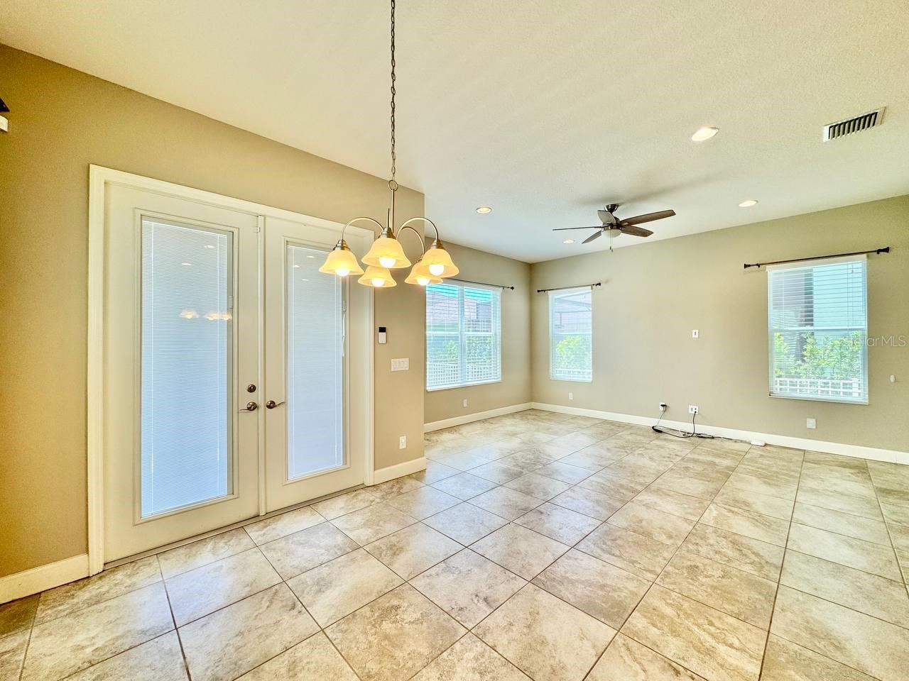 11127 WINTHROP LAKE DR, RIVERVIEW, FL, 33578