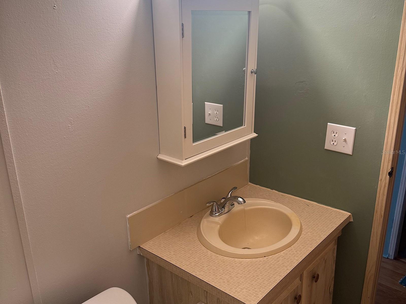 86 PELICAN DR N, OLDSMAR, FL, 34677