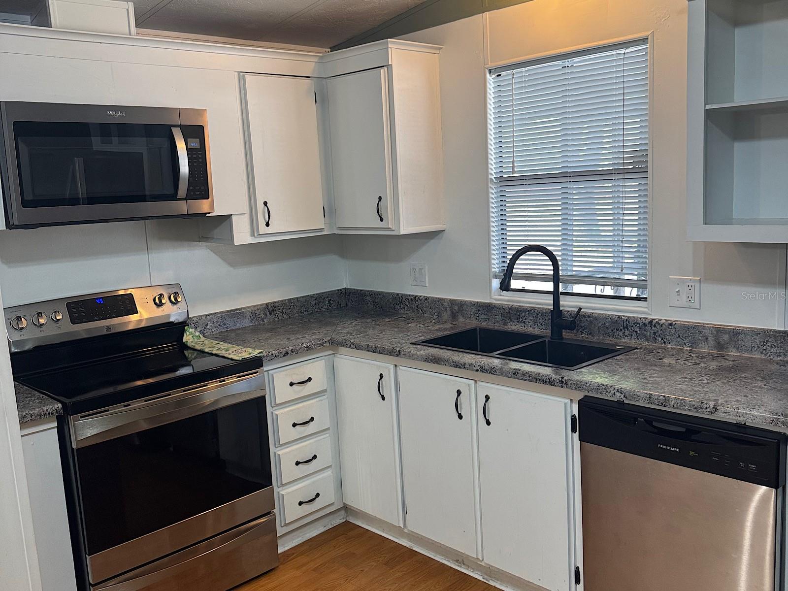 86 PELICAN DR N, OLDSMAR, FL, 34677