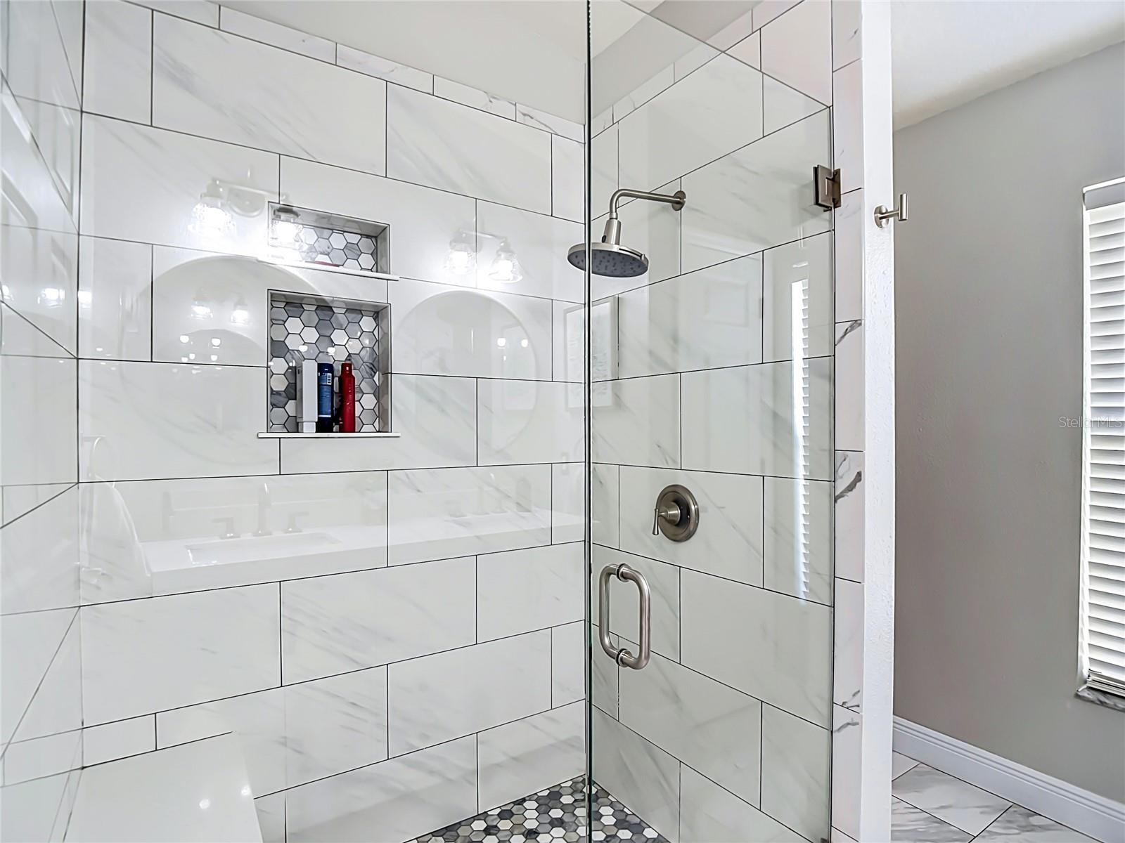 15151 SHAW RD, TAMPA, FL, 33625