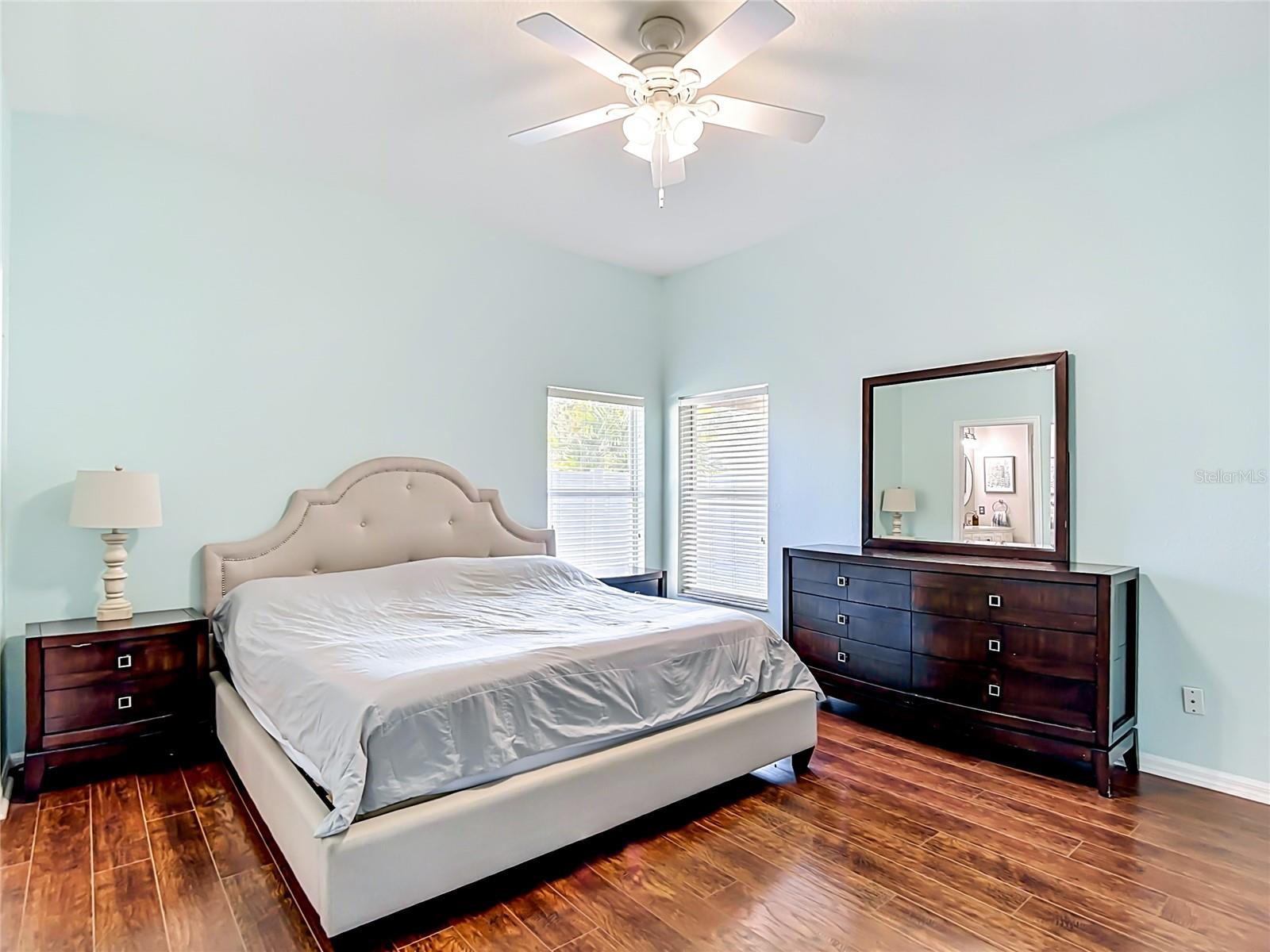 15151 SHAW RD, TAMPA, FL, 33625
