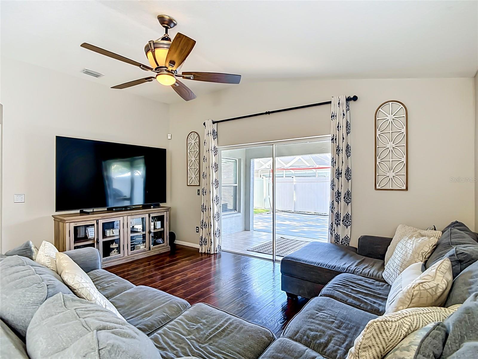 15151 SHAW RD, TAMPA, FL, 33625