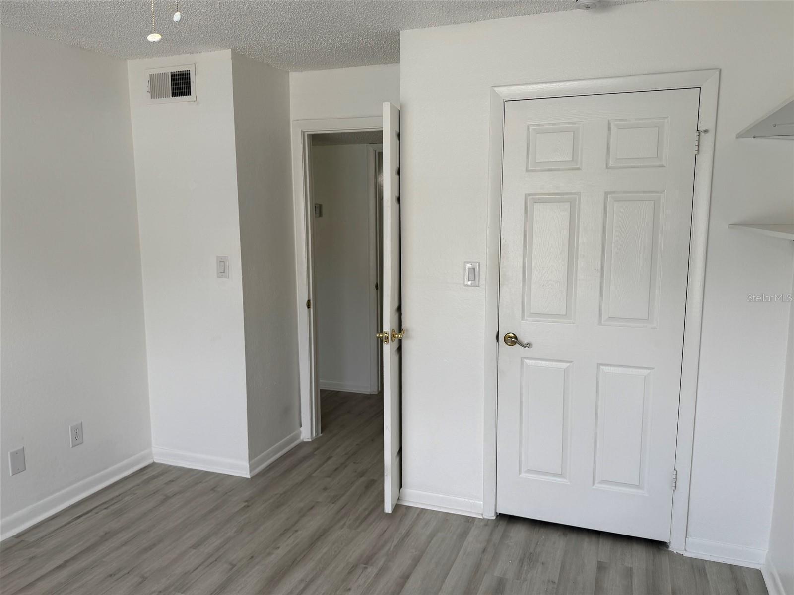5540 DEVONBRIAR WAY #H104, ORLANDO, FL, 32822