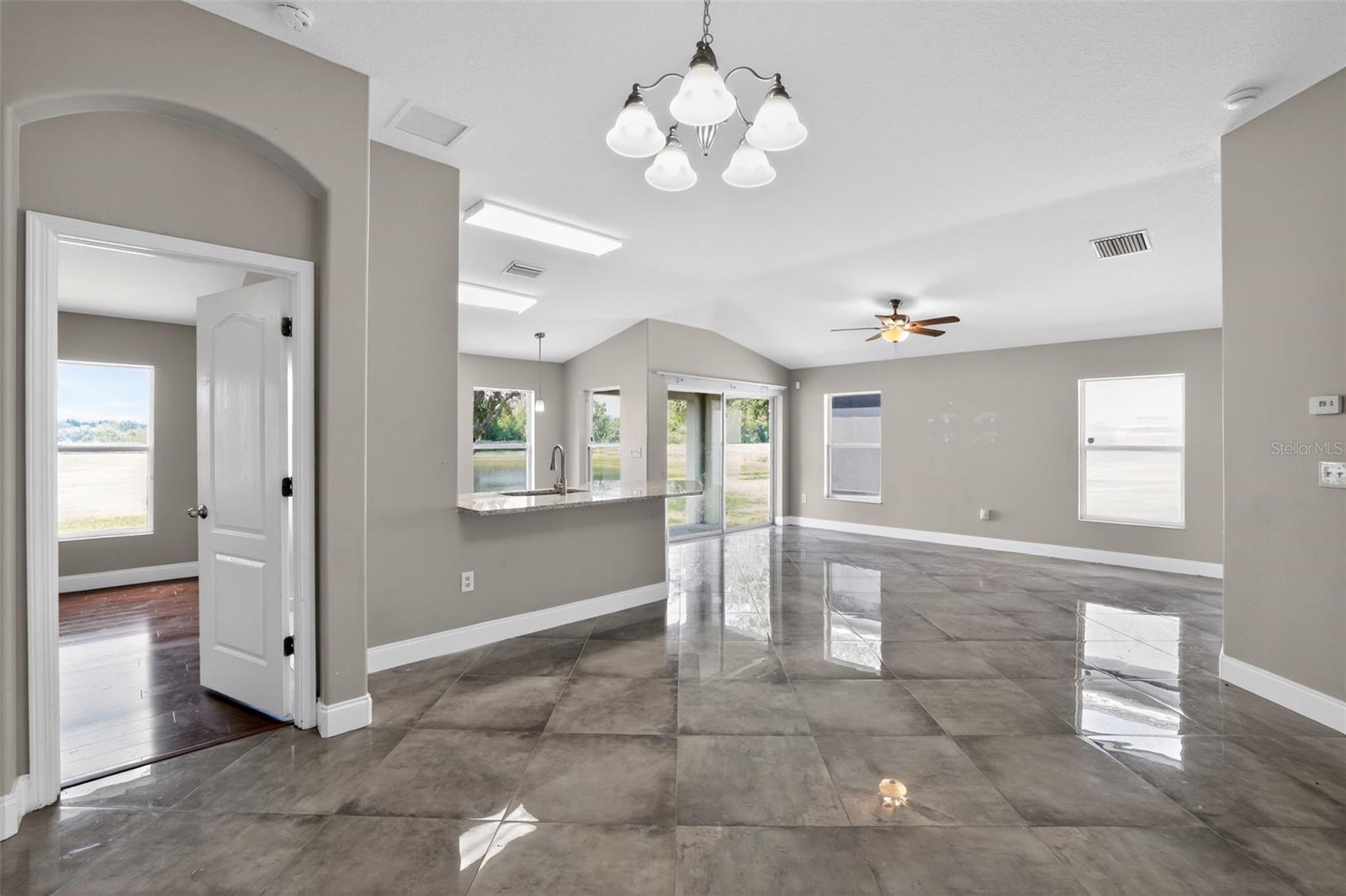 7513 TURTLE VIEW DR, RUSKIN, FL, 33573
