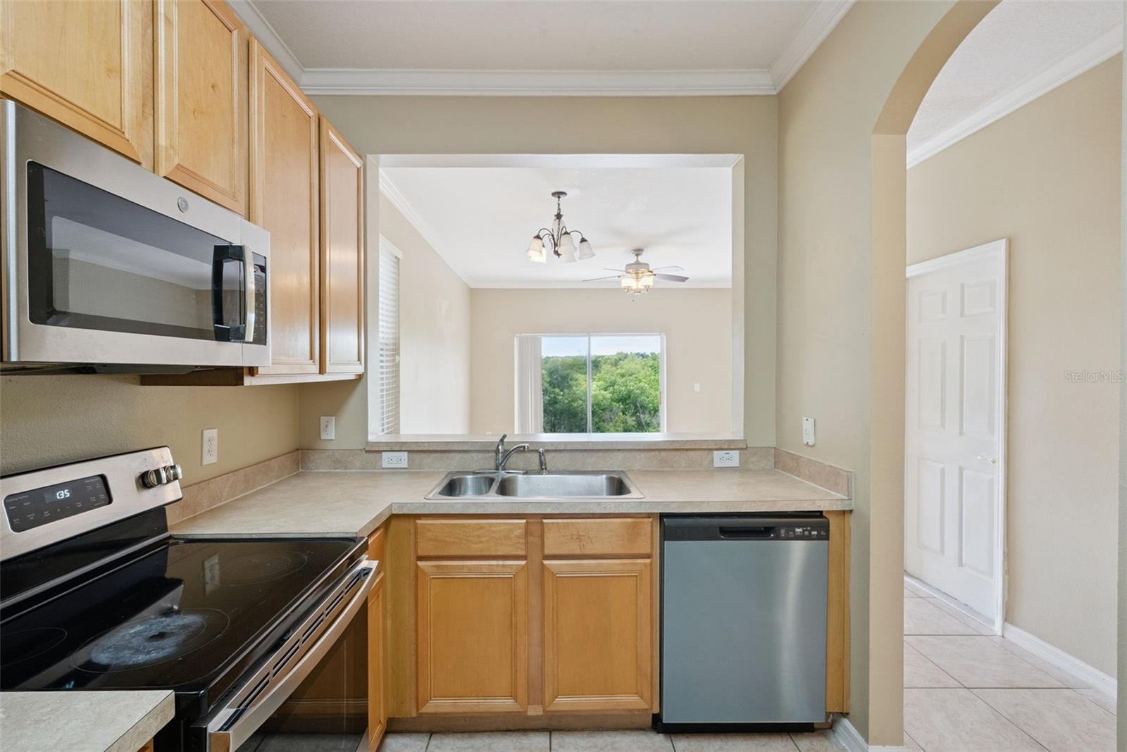 1960 RETREAT VIEW CIR, SANFORD, FL, 32771