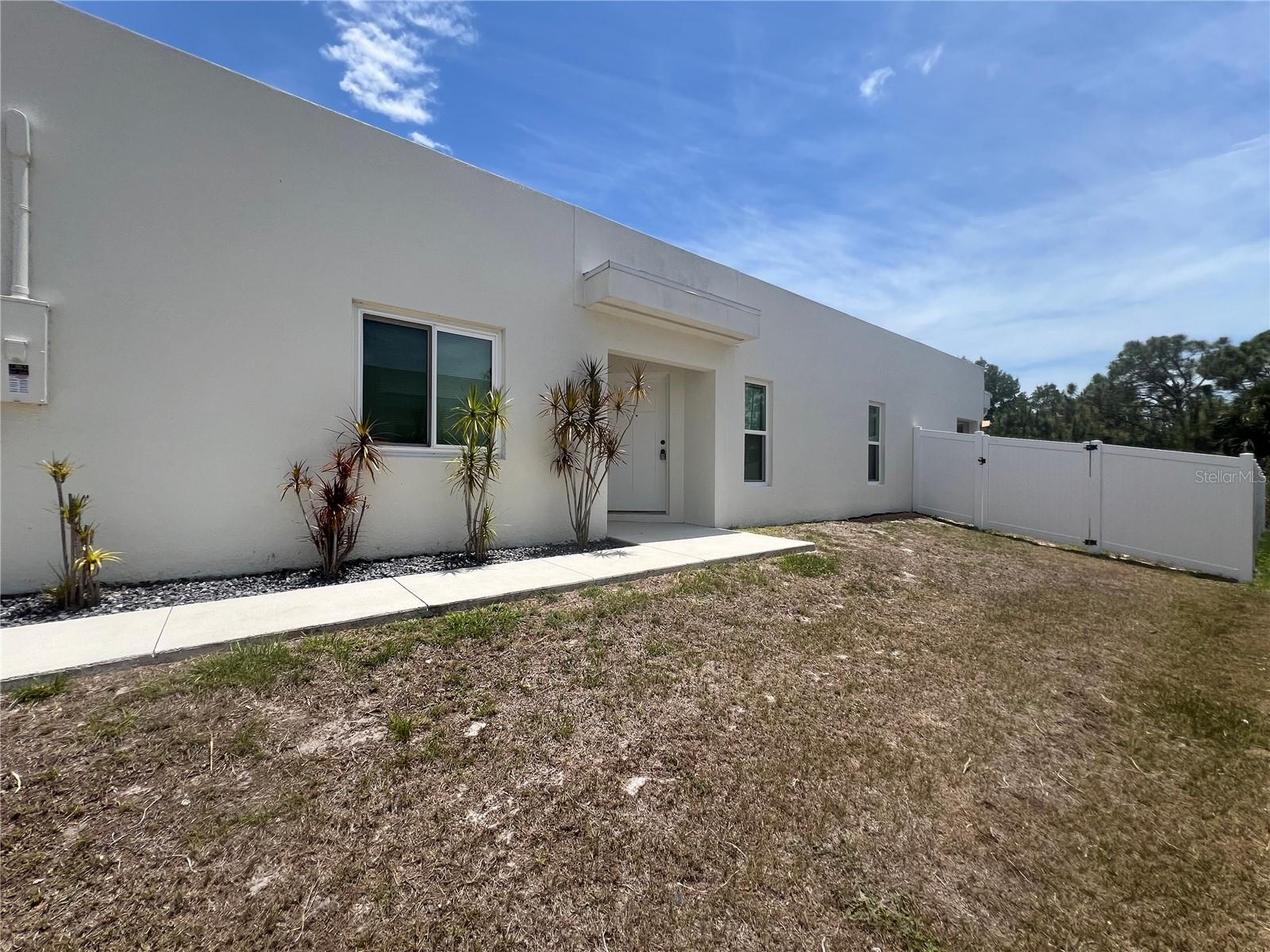 12073 HENLEY AVE, PORT CHARLOTTE, FL, 33981