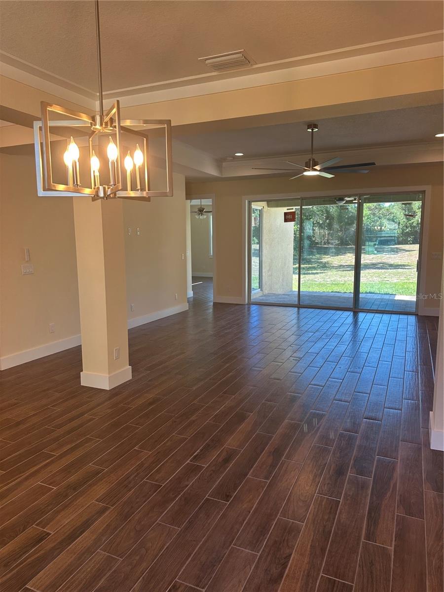 4011 AMBER RD, VALRICO, FL, 33594