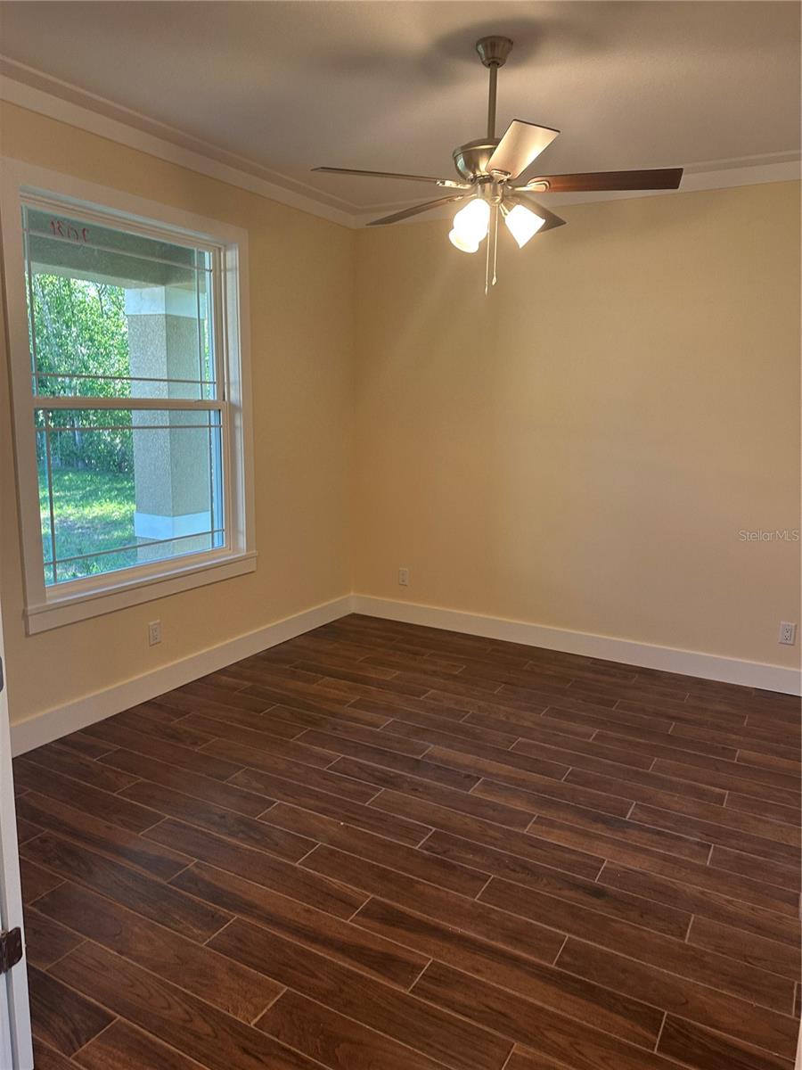 4011 AMBER RD, VALRICO, FL, 33594