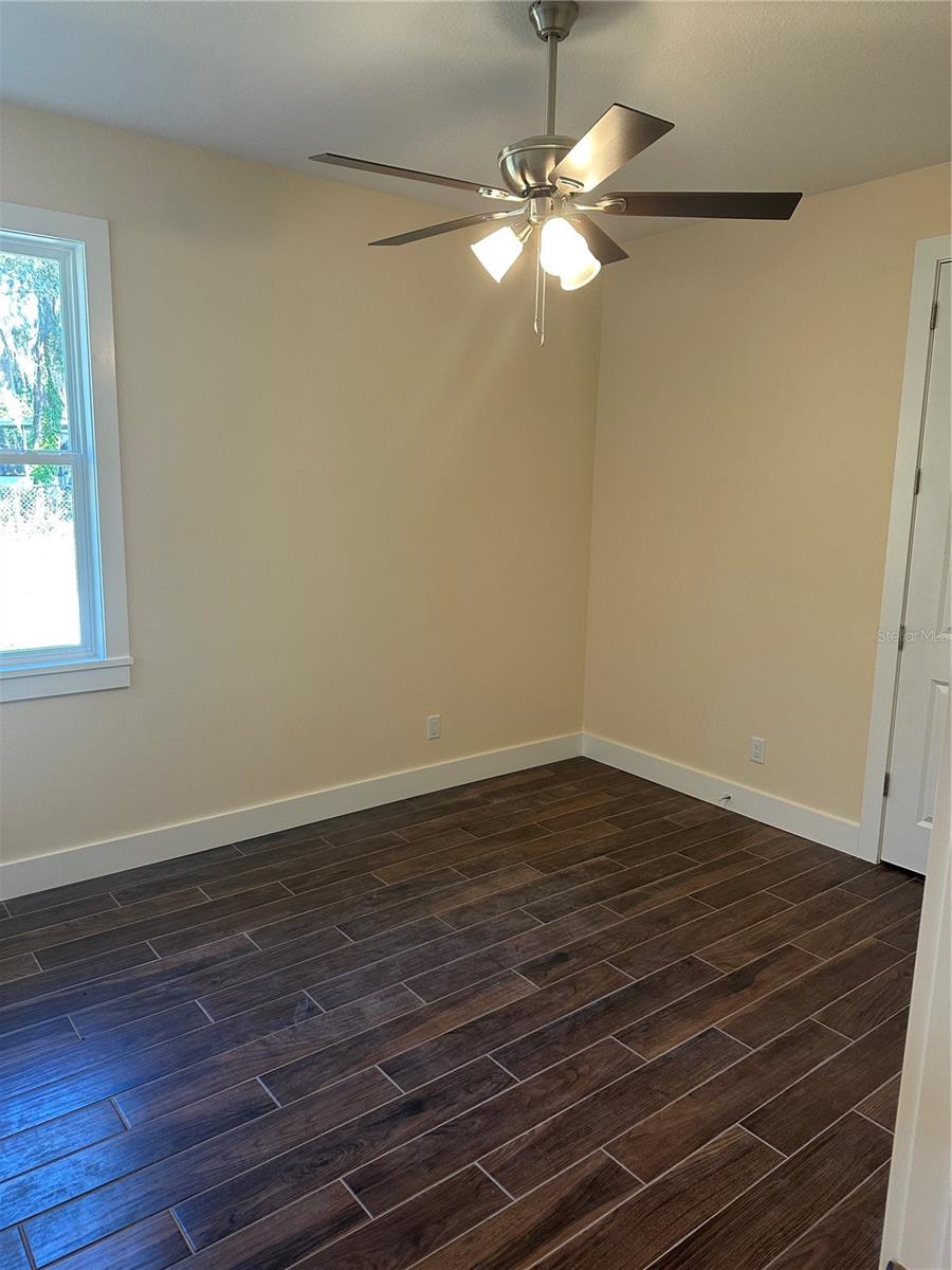 4011 AMBER RD, VALRICO, FL, 33594