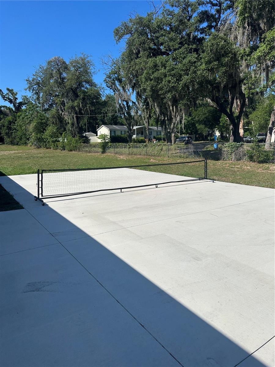 4011 AMBER RD, VALRICO, FL, 33594