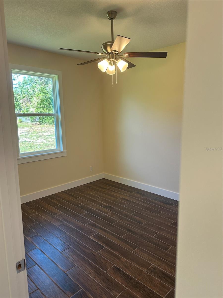 4011 AMBER RD, VALRICO, FL, 33594