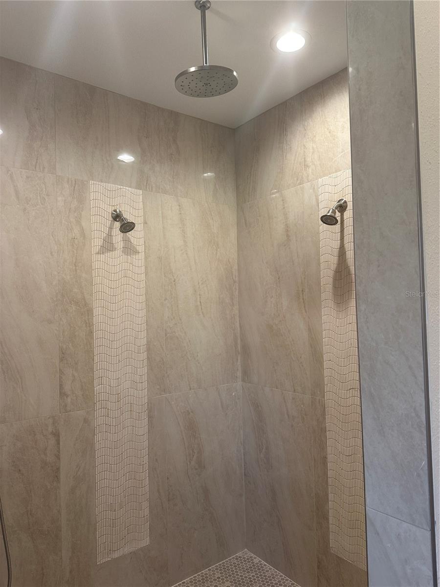 4011 AMBER RD, VALRICO, FL, 33594