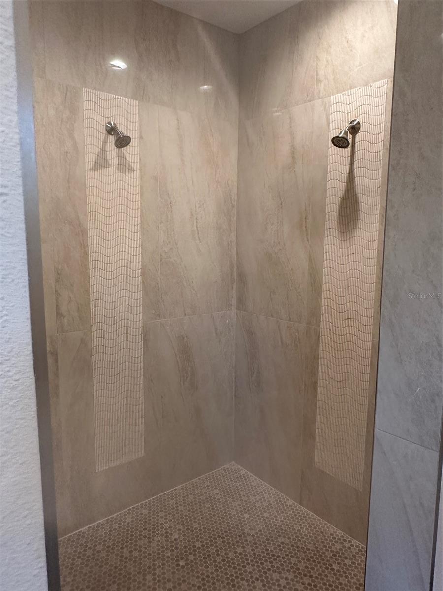 4011 AMBER RD, VALRICO, FL, 33594