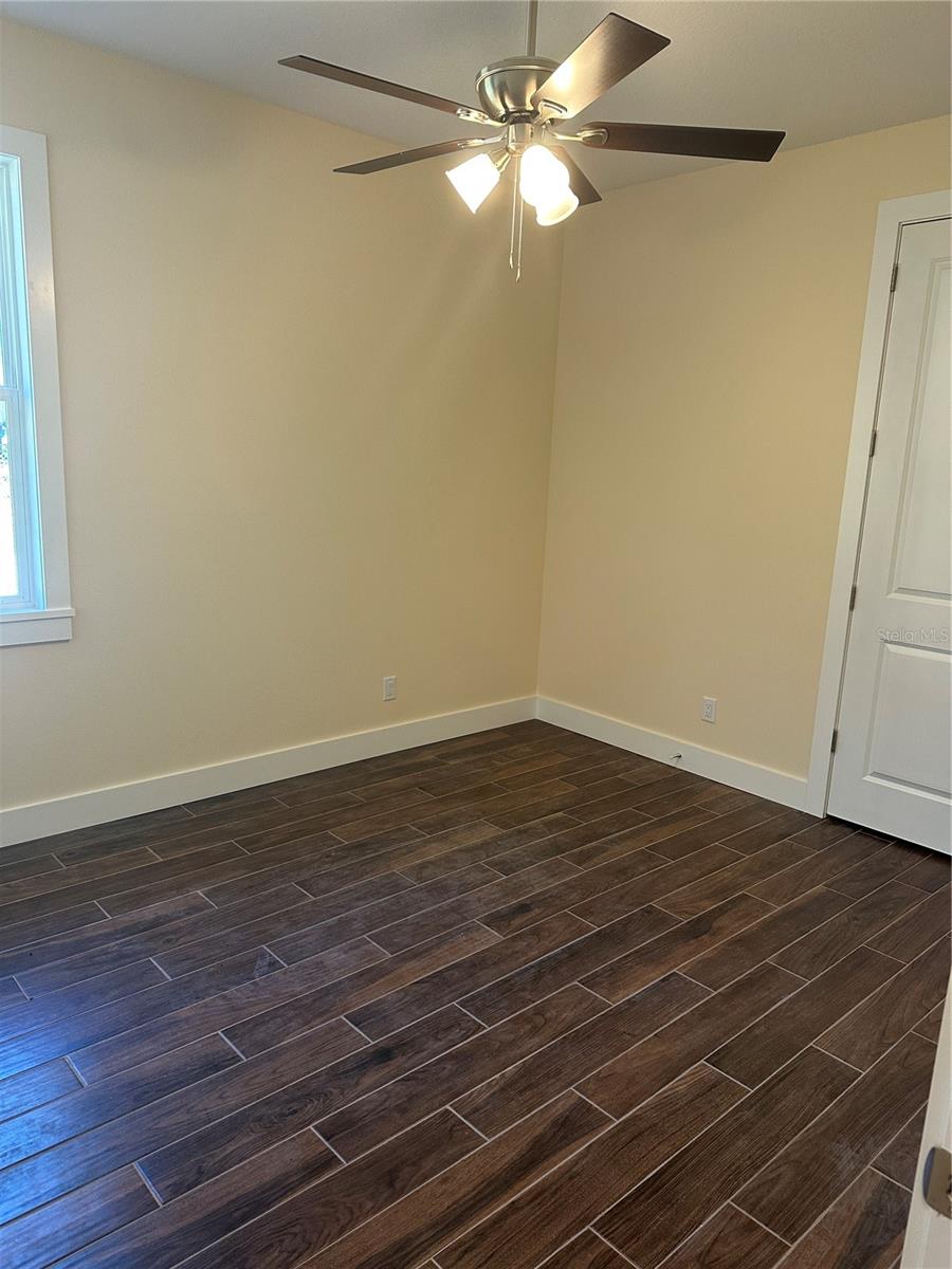 4011 AMBER RD, VALRICO, FL, 33594