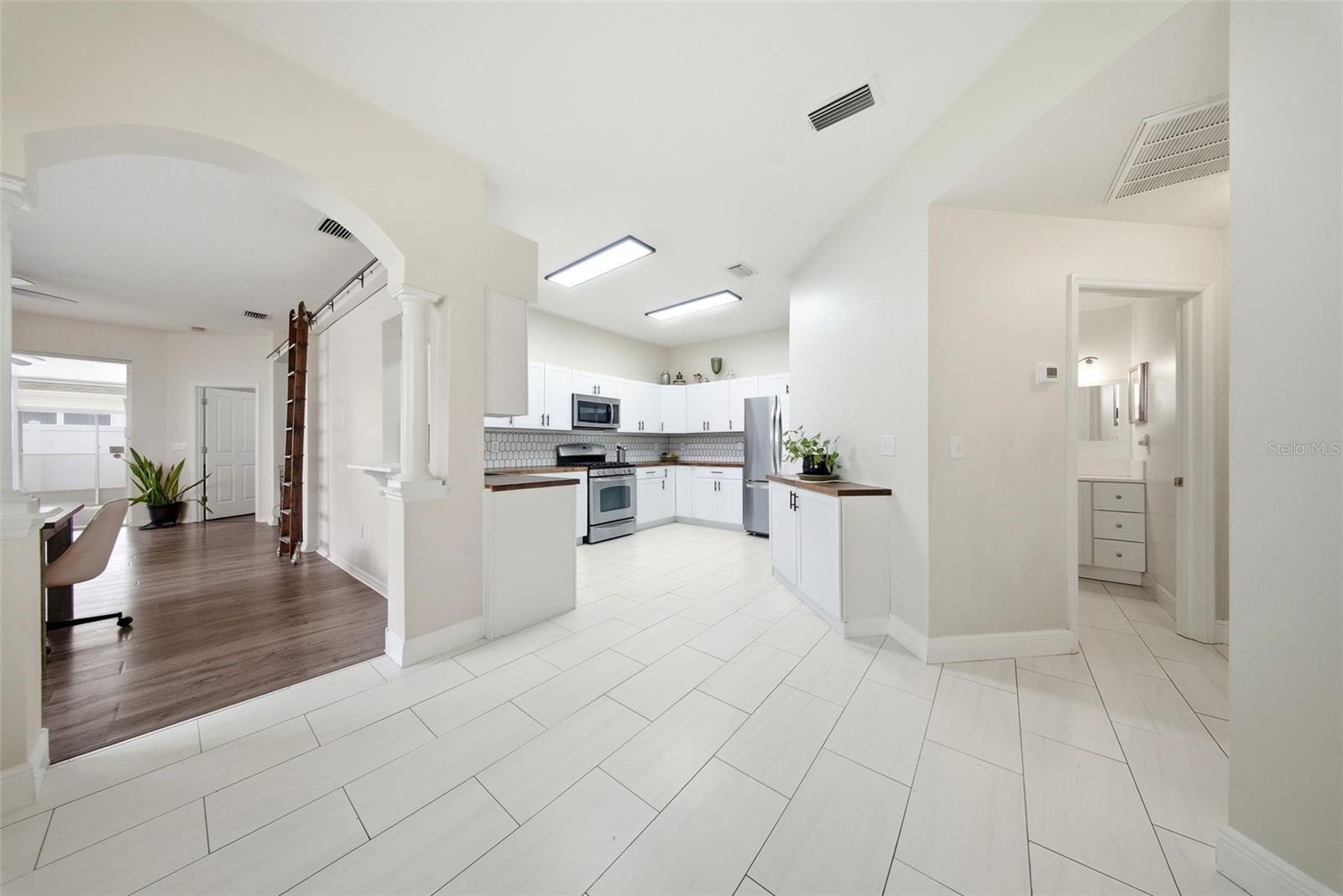 1902 ECHO POND PL, WESLEY CHAPEL, FL, 33543