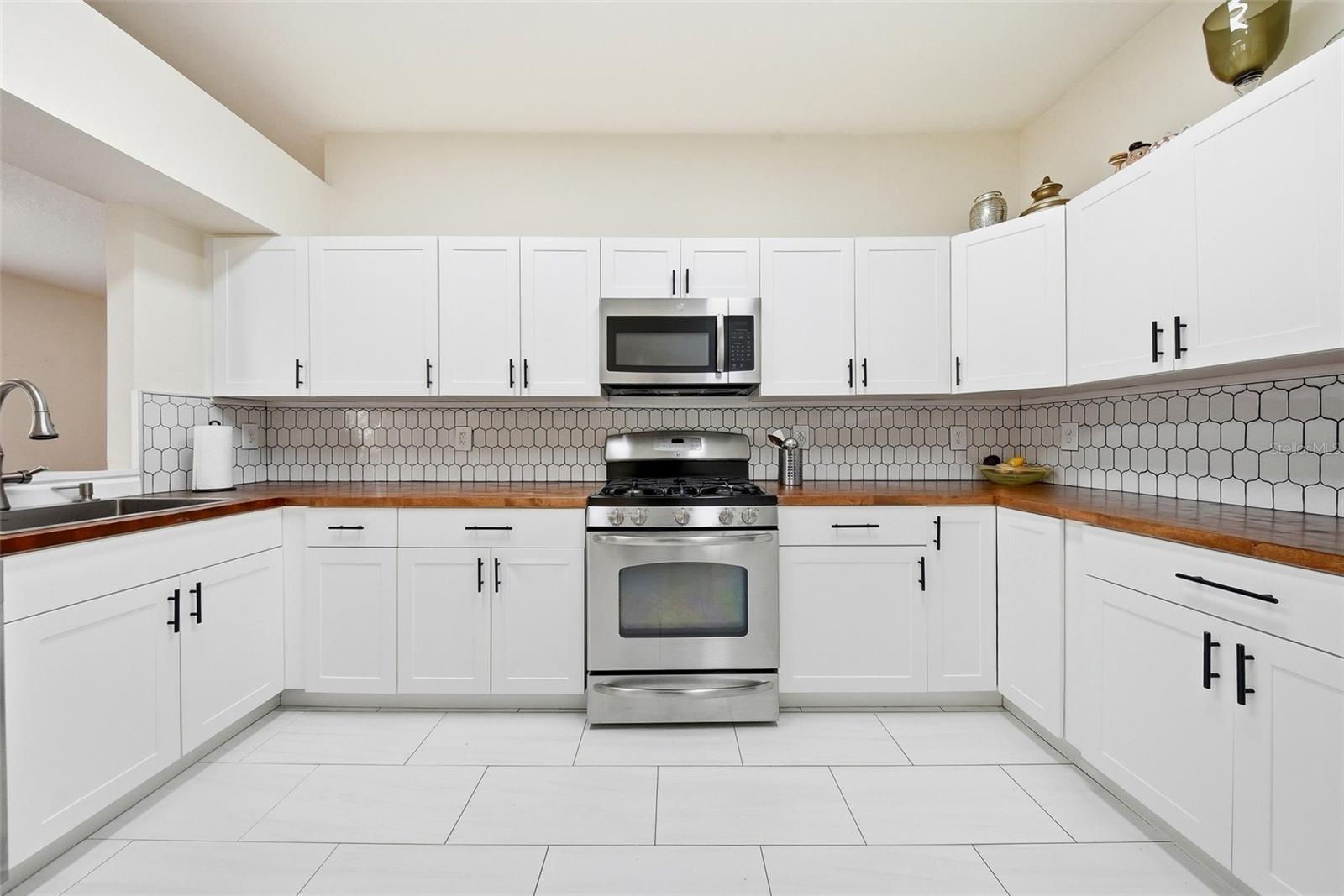 1902 ECHO POND PL, WESLEY CHAPEL, FL, 33543