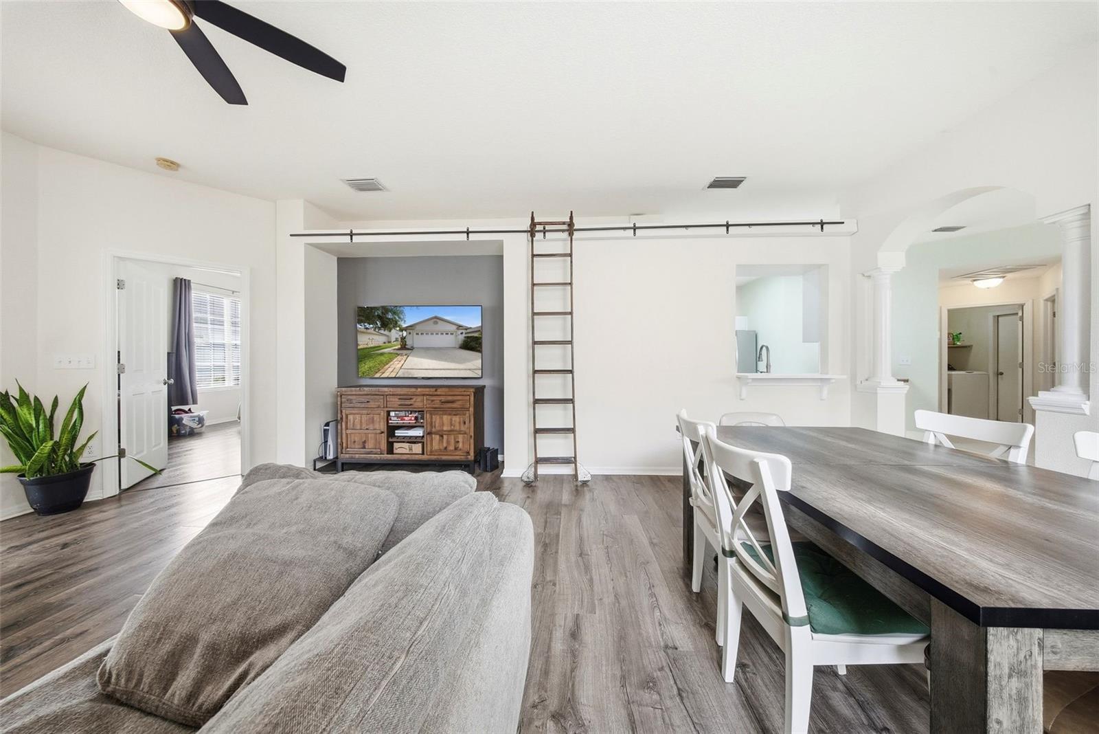 1902 ECHO POND PL, WESLEY CHAPEL, FL, 33543