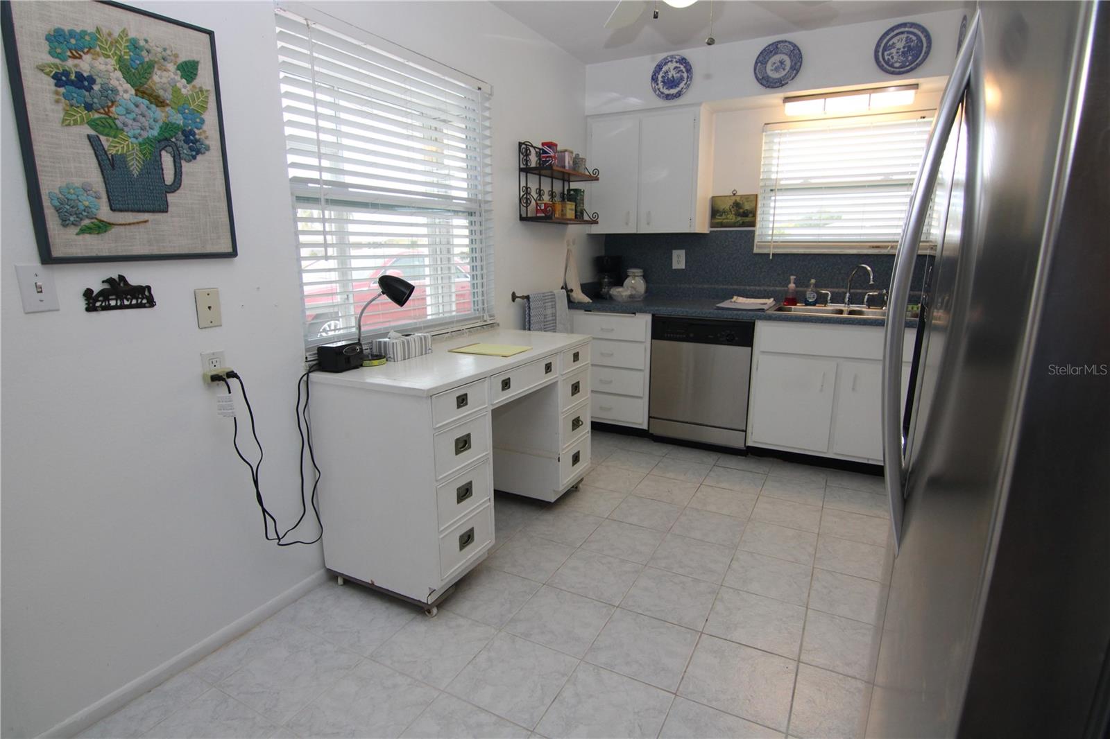 810 OAKMONT AVE, SUN CITY CENTER, FL, 33573