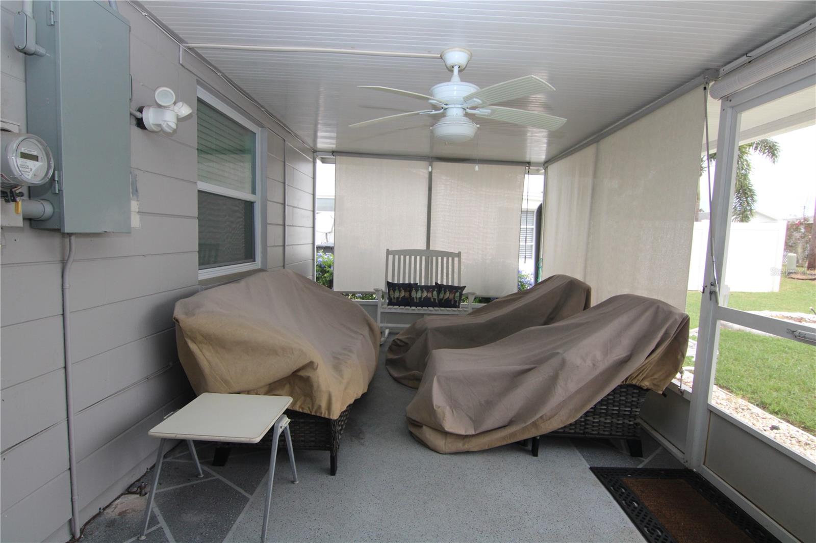 810 OAKMONT AVE, SUN CITY CENTER, FL, 33573