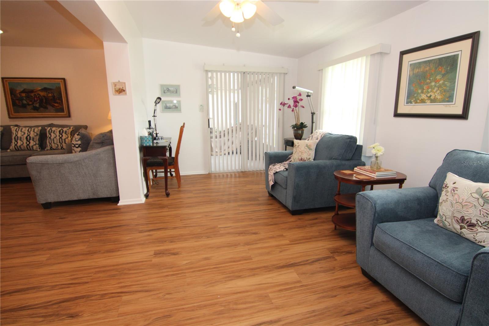 810 OAKMONT AVE, SUN CITY CENTER, FL, 33573