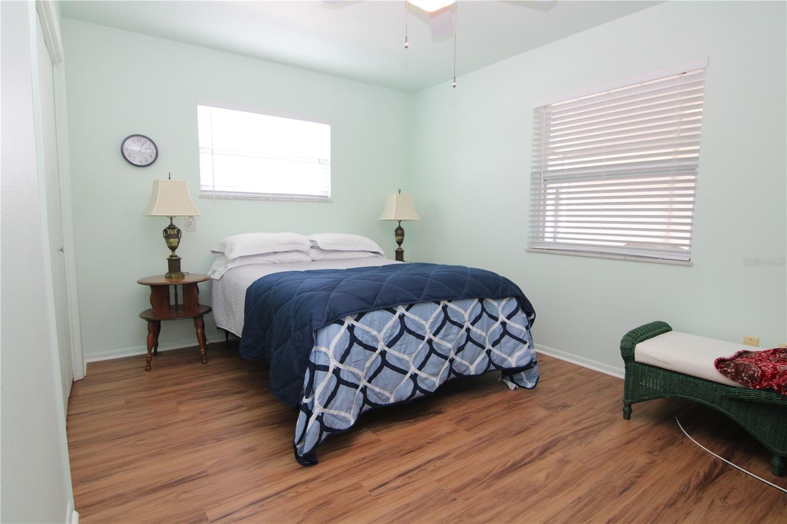 810 OAKMONT AVE, SUN CITY CENTER, FL, 33573