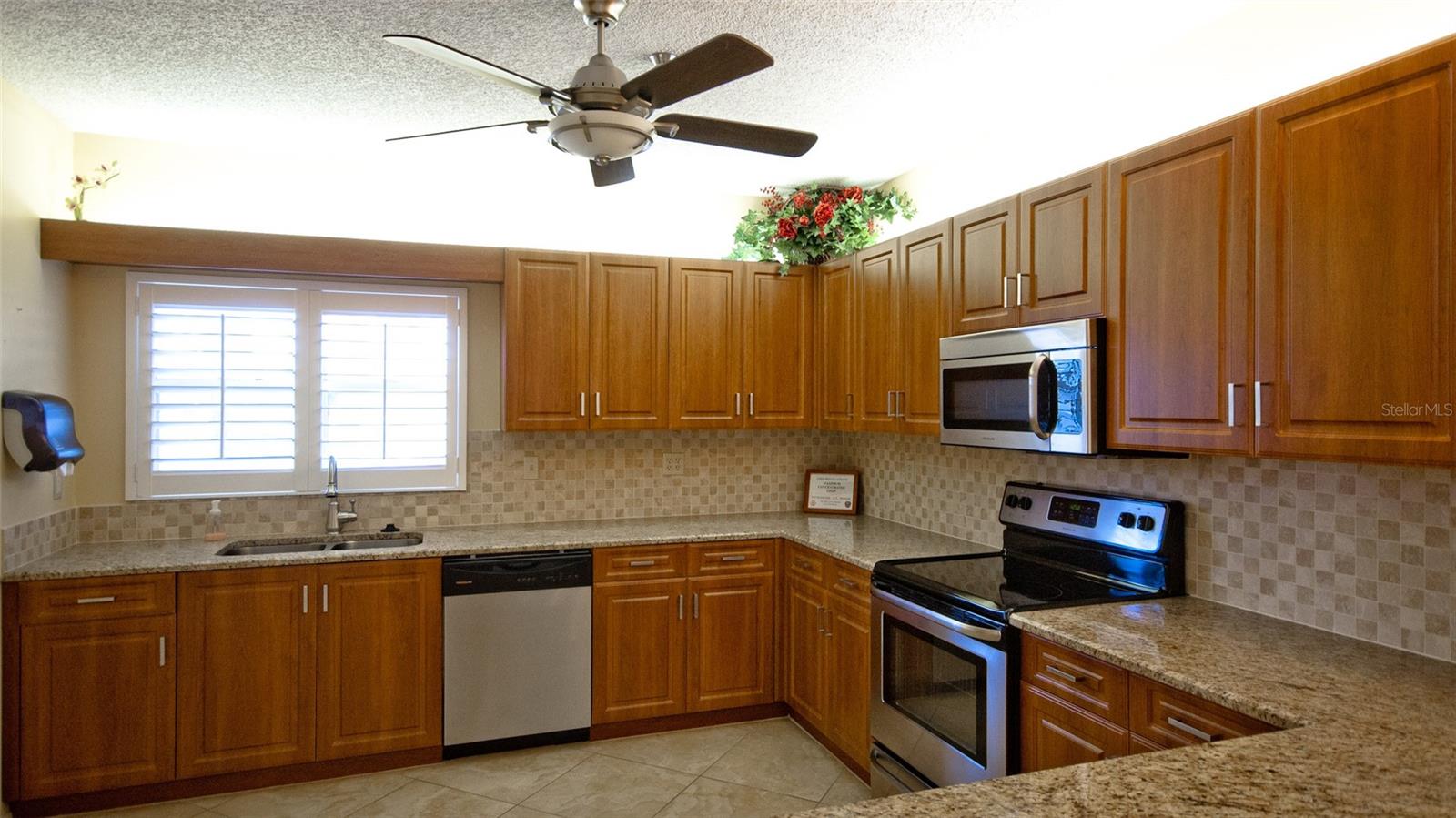 4570 PINEBROOK CIR #302, BRADENTON, FL, 34209