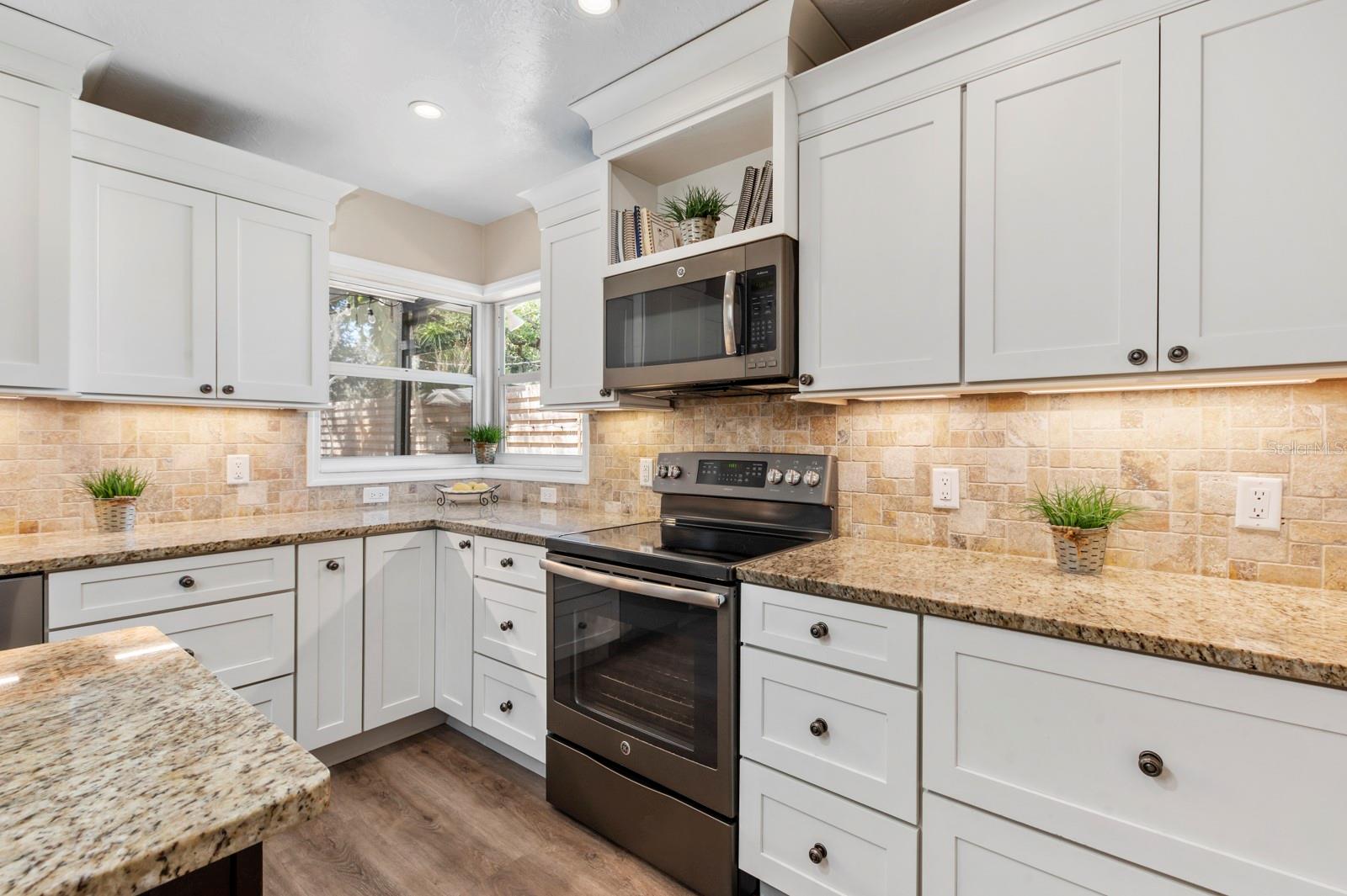 2352 PALM TER, SARASOTA, FL, 34231