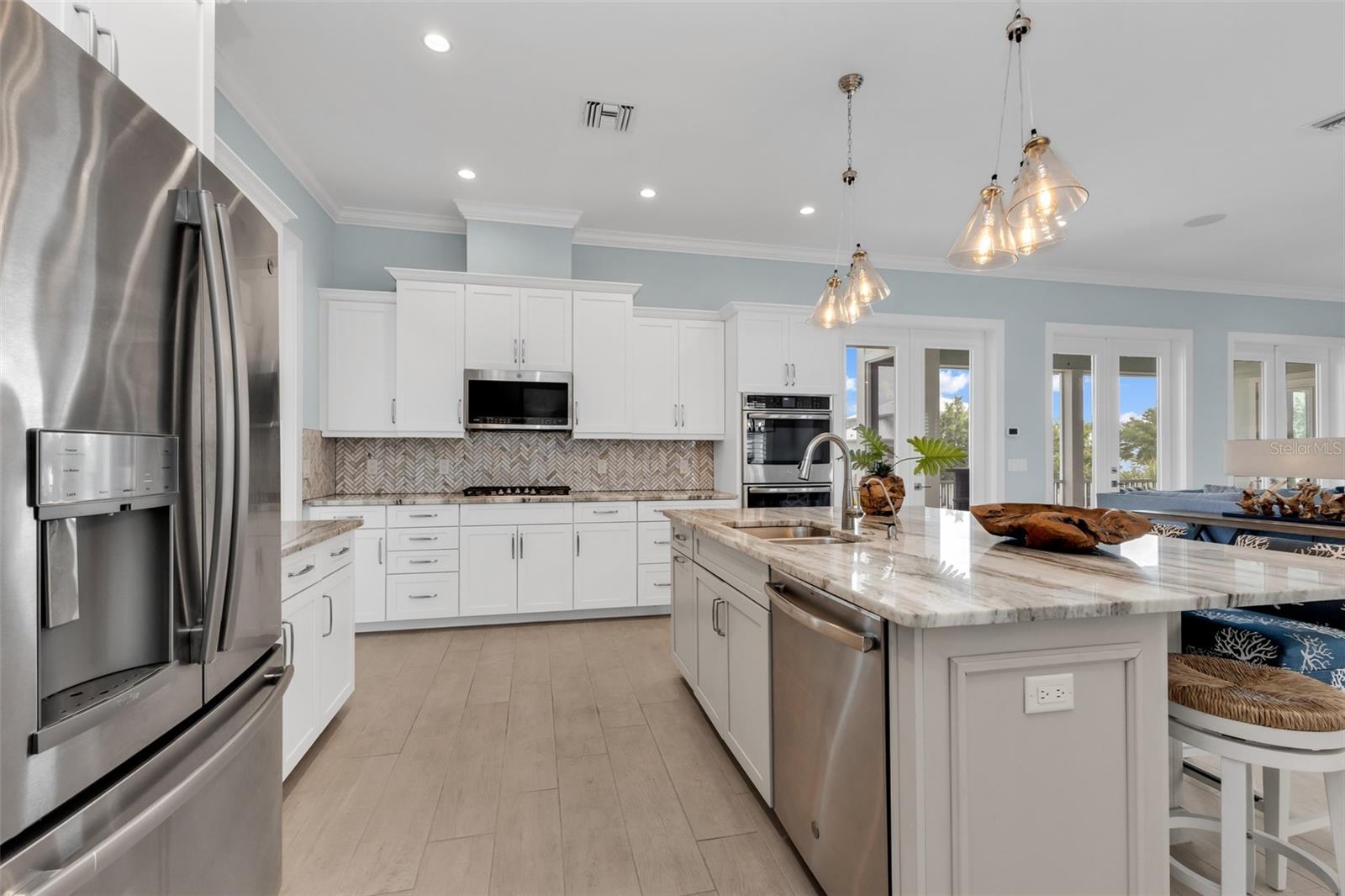 24216 YACHT CLUB BLVD, PUNTA GORDA, FL, 33955