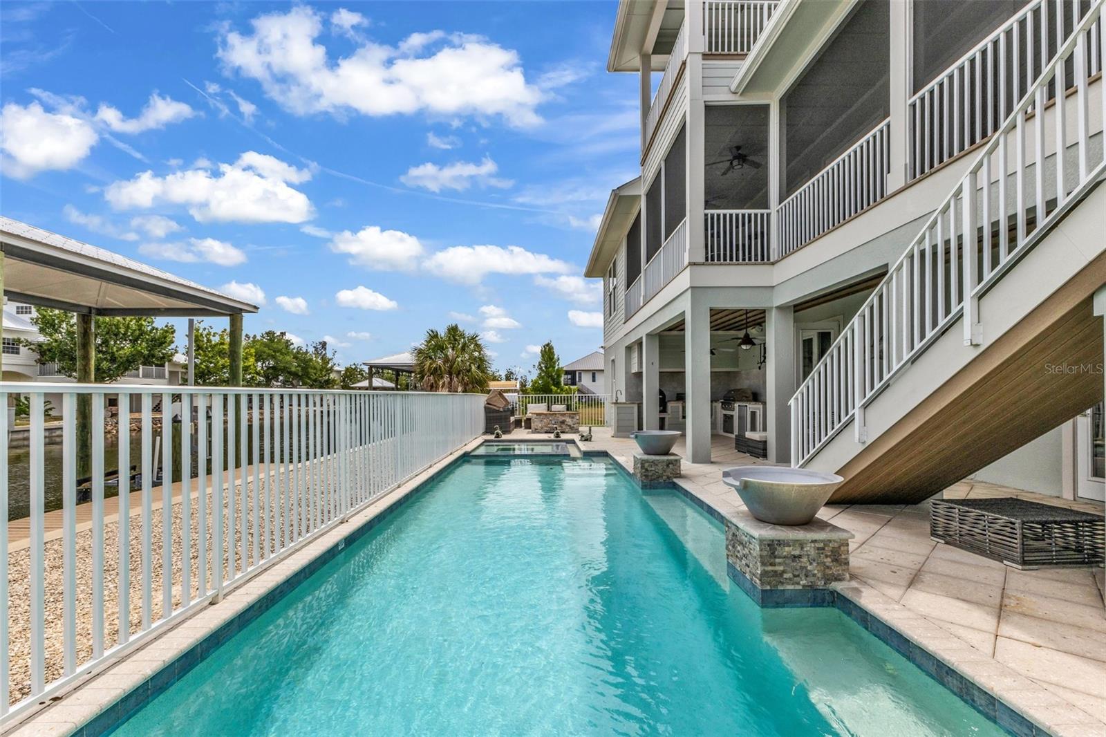 24216 YACHT CLUB BLVD, PUNTA GORDA, FL, 33955