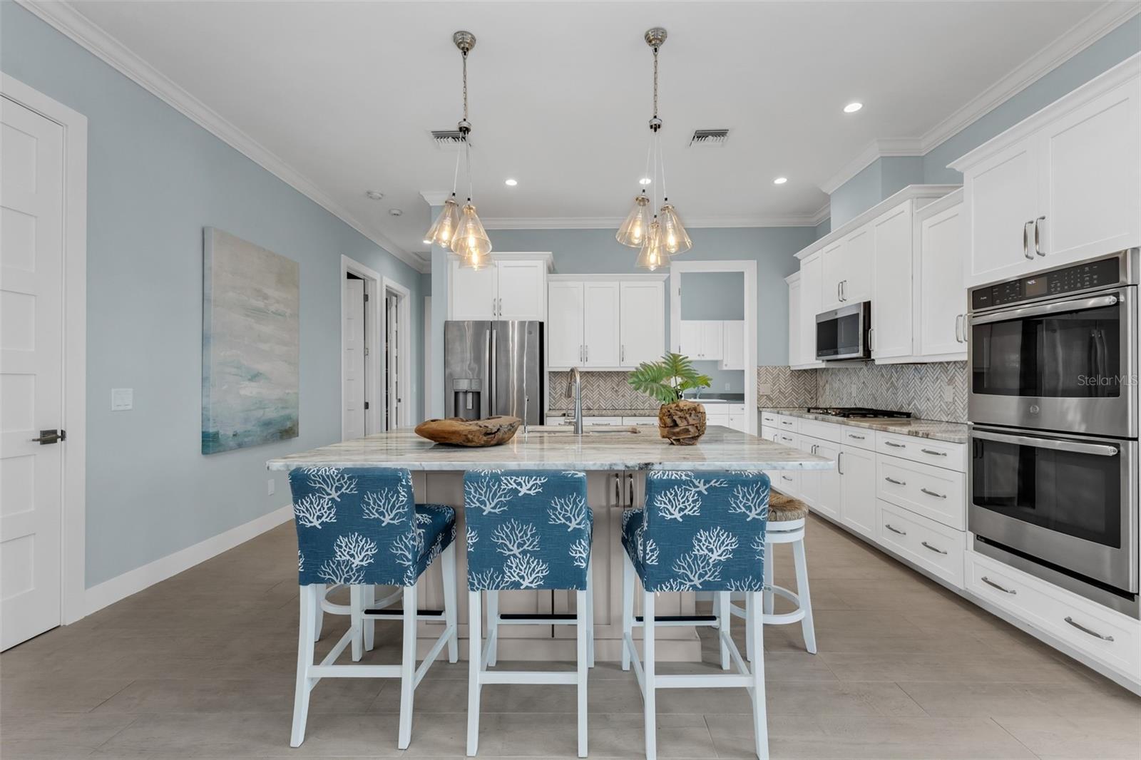 24216 YACHT CLUB BLVD, PUNTA GORDA, FL, 33955