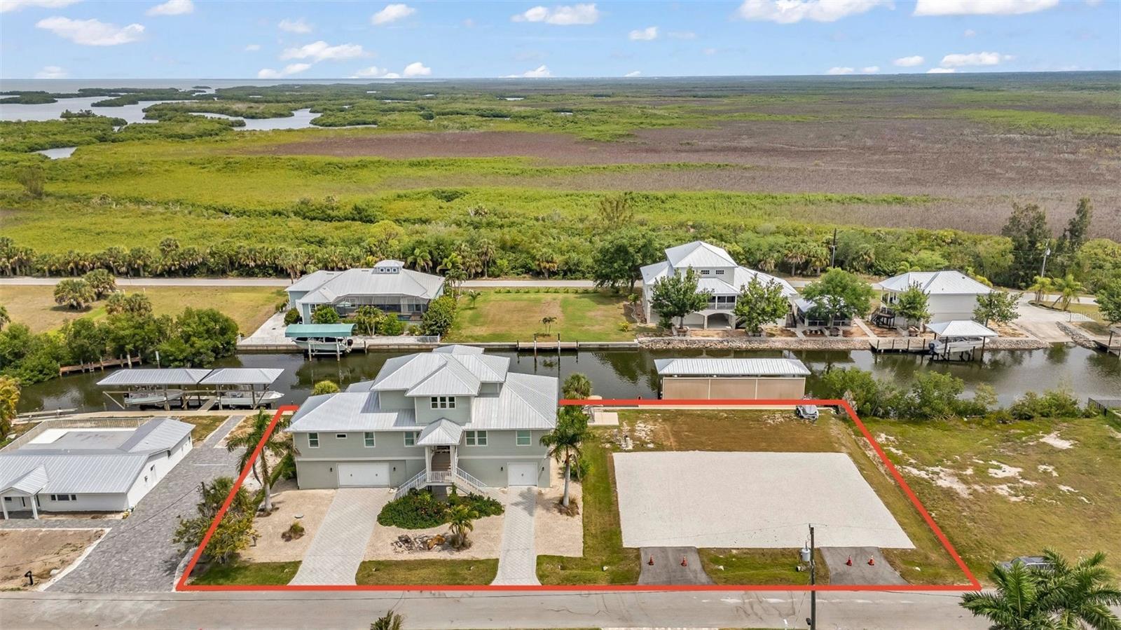 24216 YACHT CLUB BLVD, PUNTA GORDA, FL, 33955