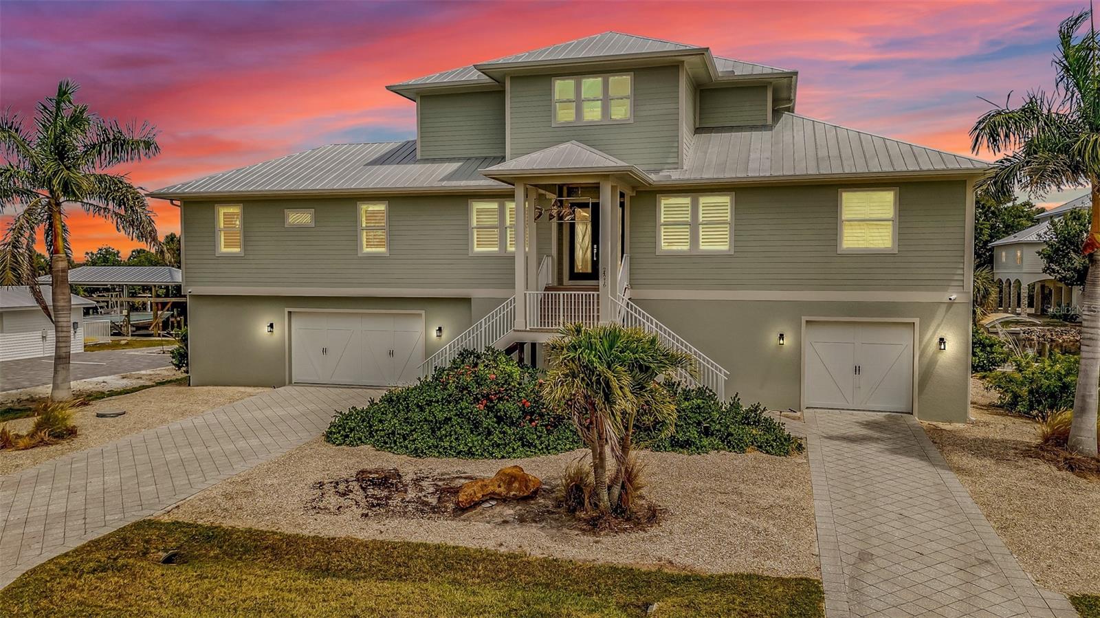 24216 YACHT CLUB BLVD, PUNTA GORDA, FL, 33955