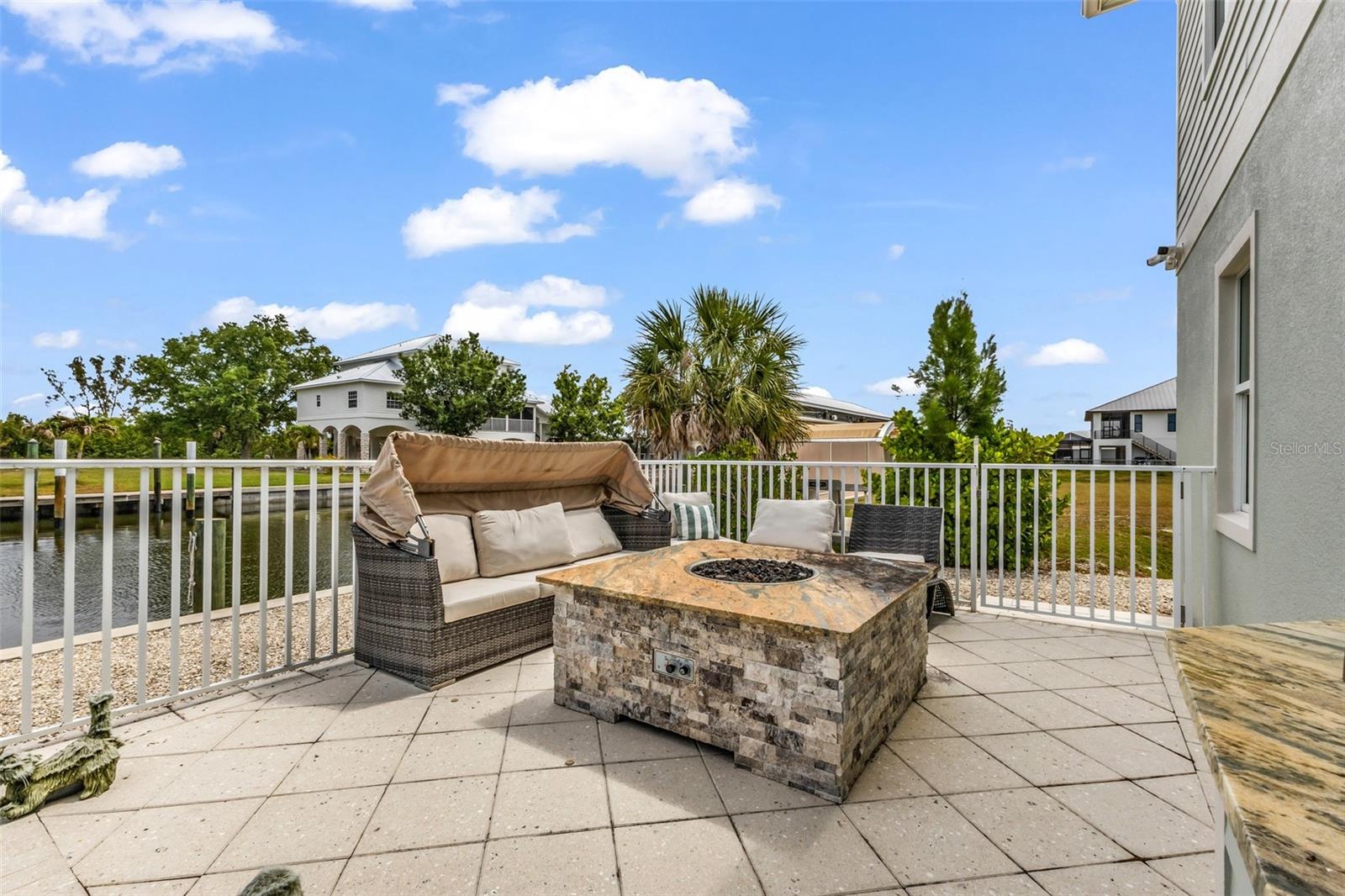 24216 YACHT CLUB BLVD, PUNTA GORDA, FL, 33955