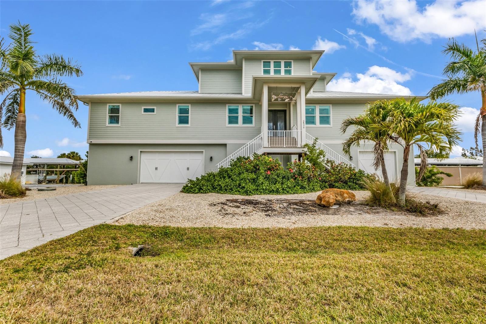 24216 YACHT CLUB BLVD, PUNTA GORDA, FL, 33955