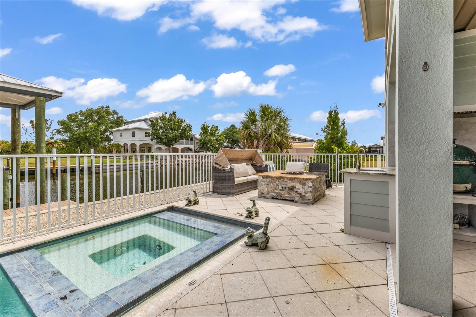 24216 YACHT CLUB BLVD, PUNTA GORDA, FL, 33955