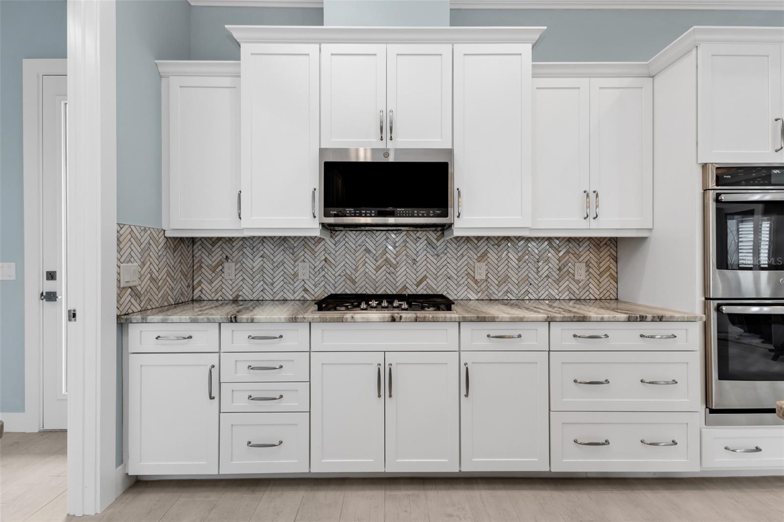 24216 YACHT CLUB BLVD, PUNTA GORDA, FL, 33955