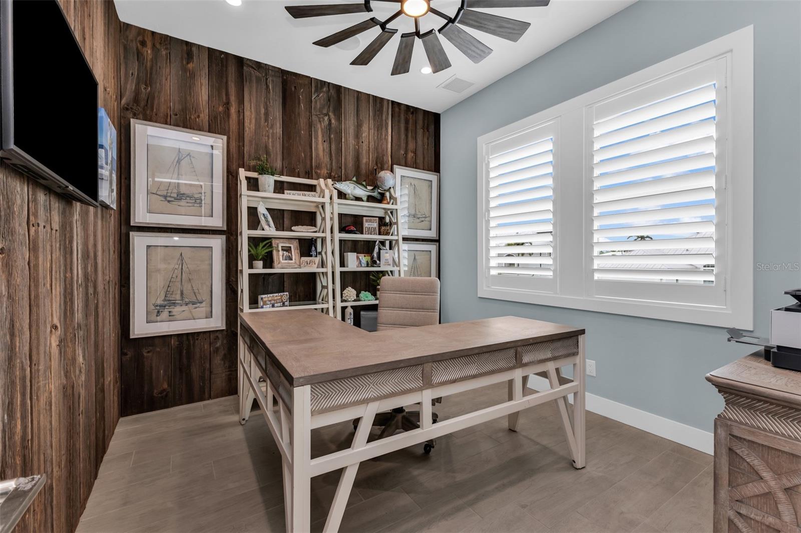 24216 YACHT CLUB BLVD, PUNTA GORDA, FL, 33955