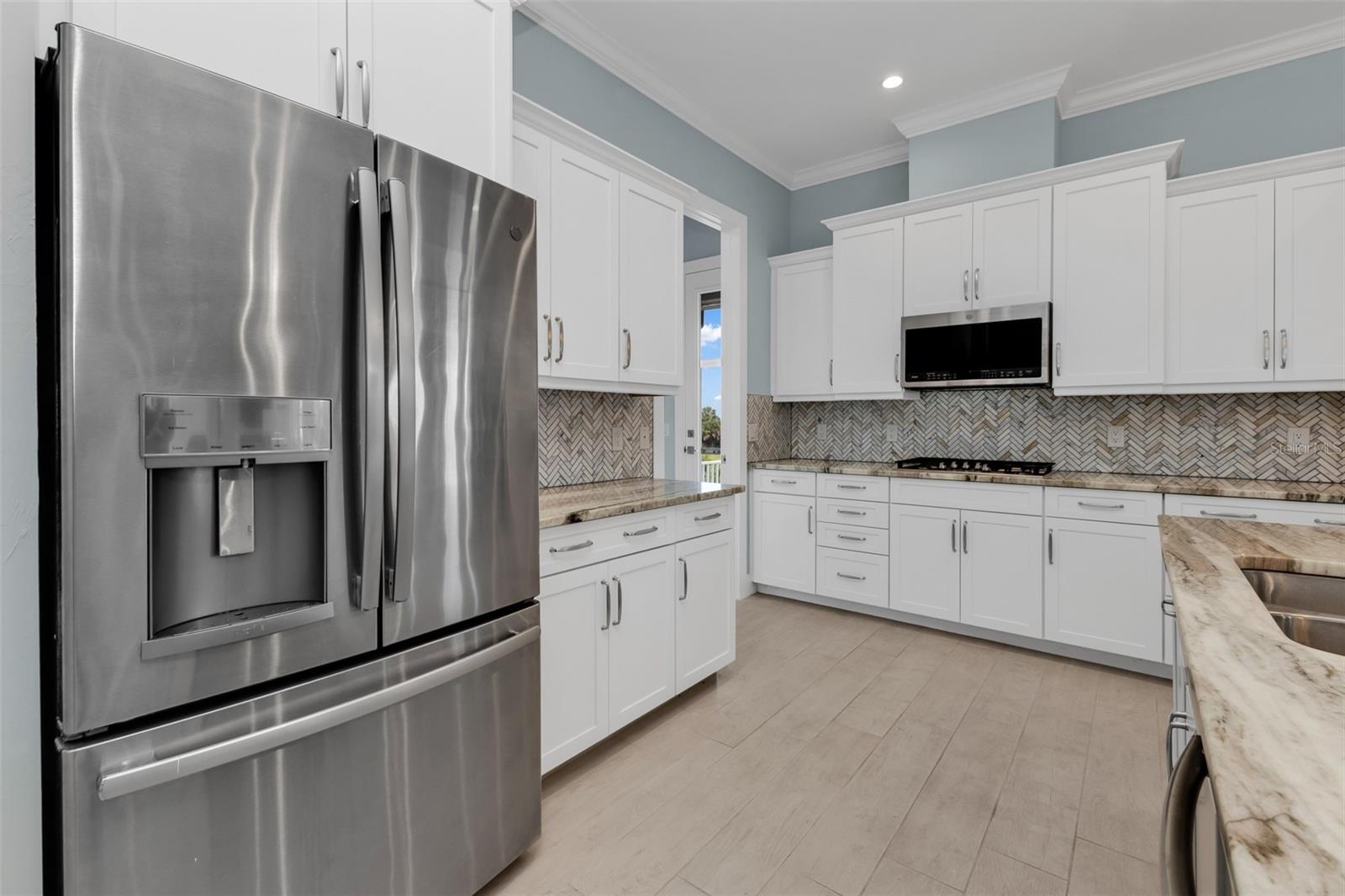 24216 YACHT CLUB BLVD, PUNTA GORDA, FL, 33955